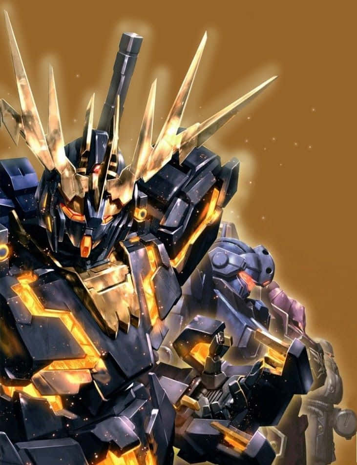 Gundam Unicorn 桌布 壁紙 — 一個高聳的黑色和金色機甲，帶有發光的橙色點綴和鋒利的尖刺裝甲，站在溫暖的棕色背景前。