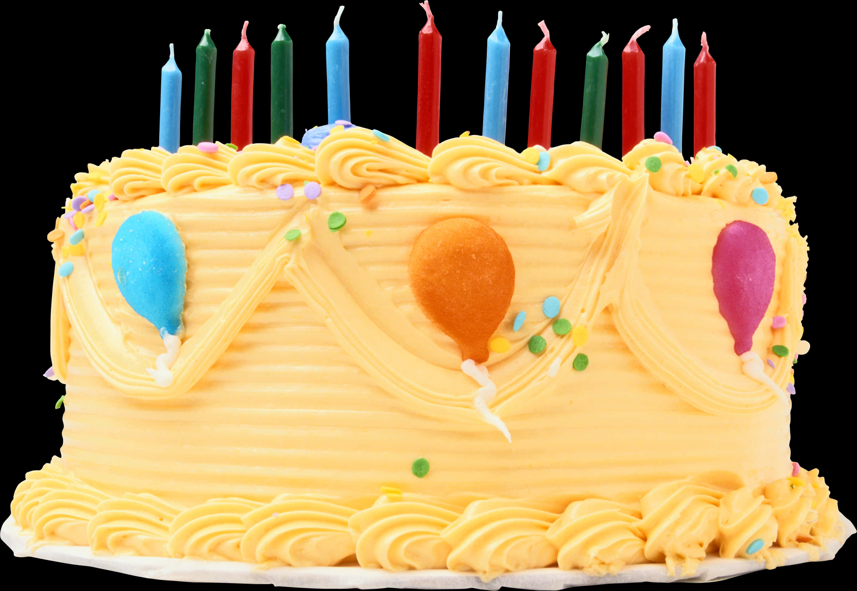 蛋糕 桌布 壁紙 — 一個鮮黃色生日蛋糕，飾有彩色蠟燭和氣球裝飾，背景為黑色。