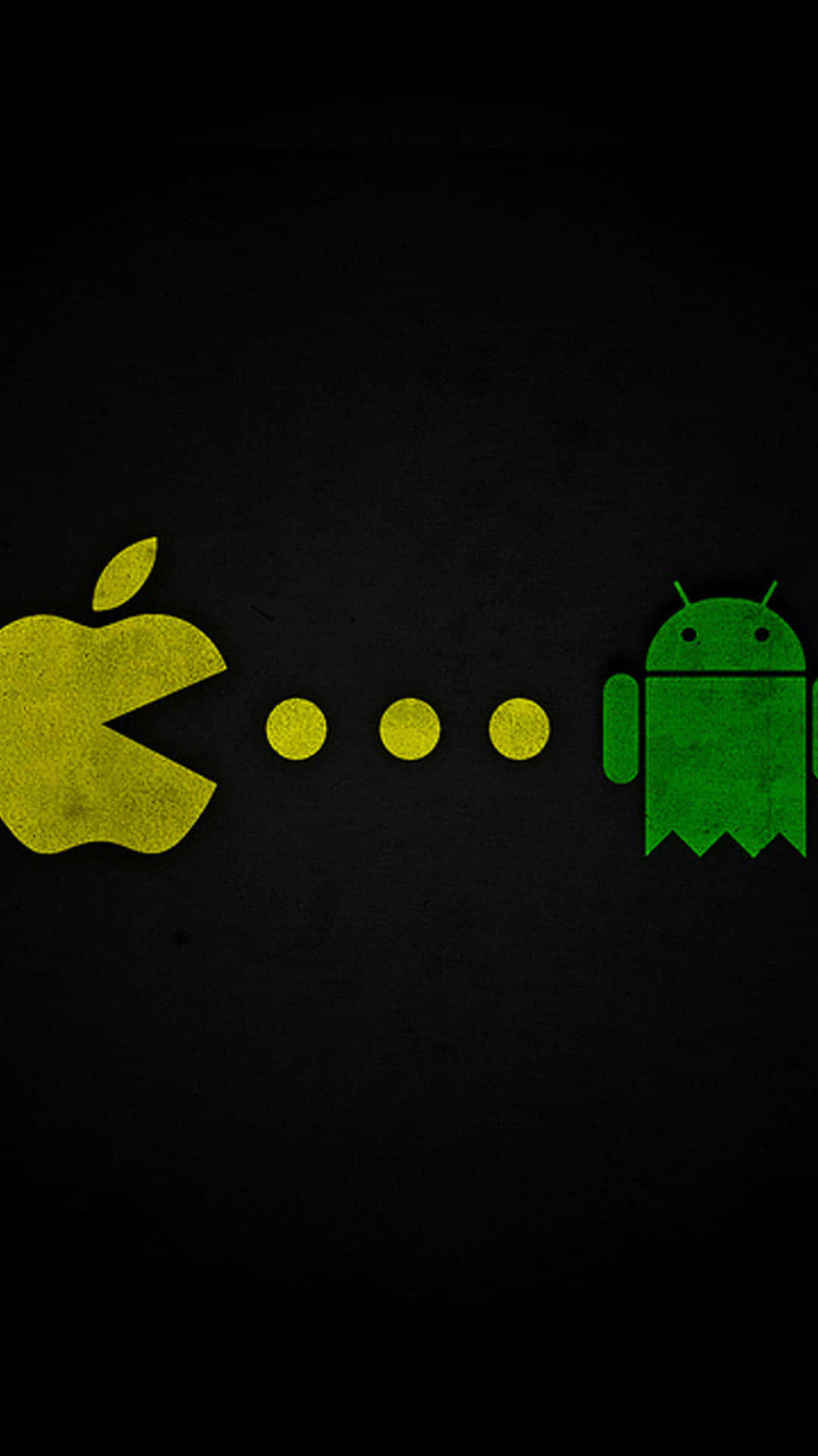Apple Android 桌布 壁紙 — 一個黃色Apple標誌正在追趕一個綠色Android鬼魂，它們之間有三個點，背景是黑色紋理。