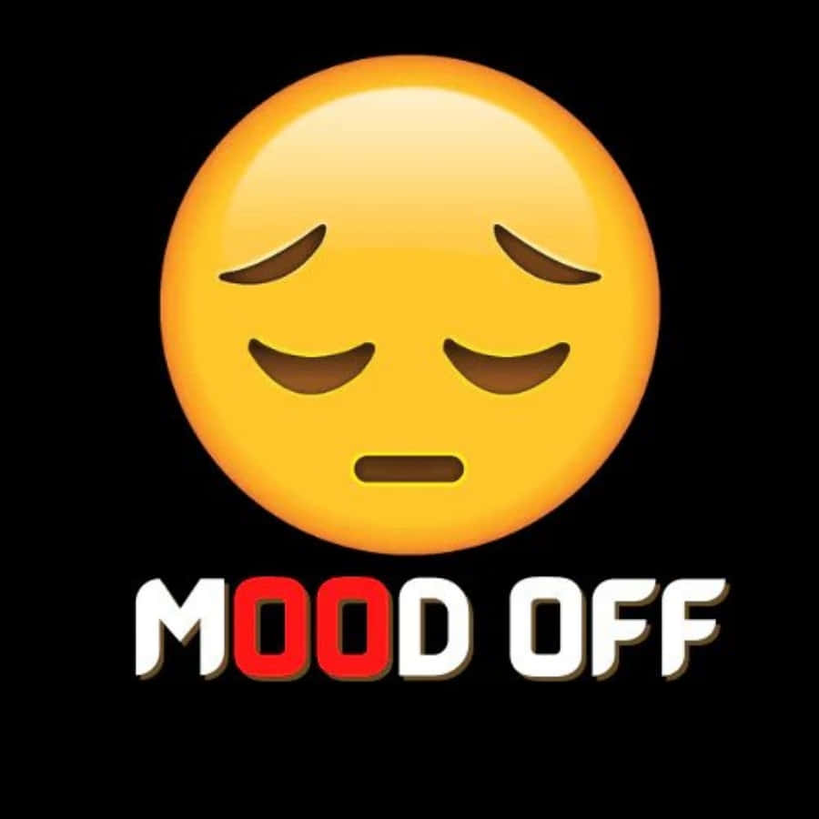 mood 桌布 壁紙 — 一個黃色表情符號，閉著眼睛，嘴巴呈直線，位於黑色背景上的文字「MOOD OFF」上方。
