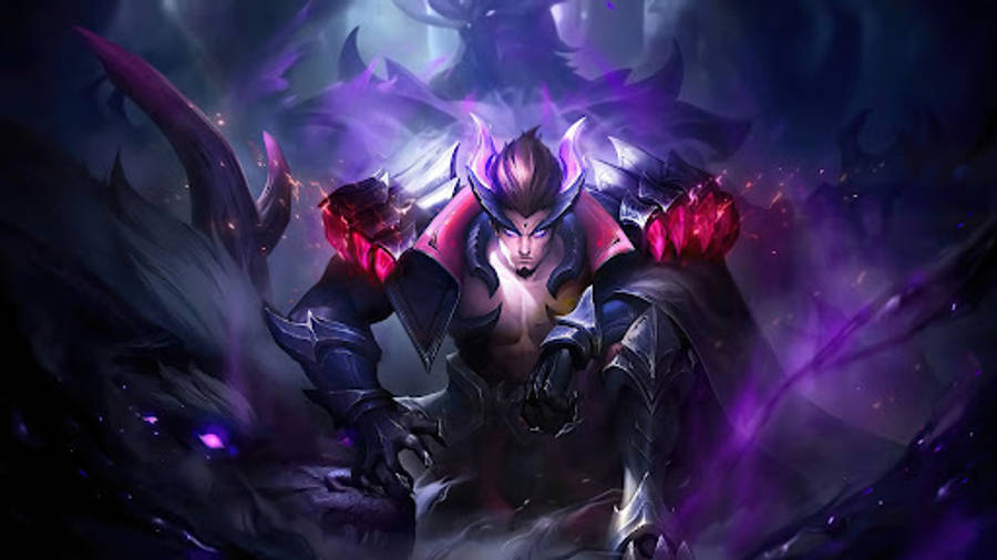 Mobile Legends 動態圖 桌布 壁紙 — 一個黑暗奇幻戰士，擁有發光的紫色角和發紅光的雙手，在暴風雨般的紫色背景下威嚴地站立。