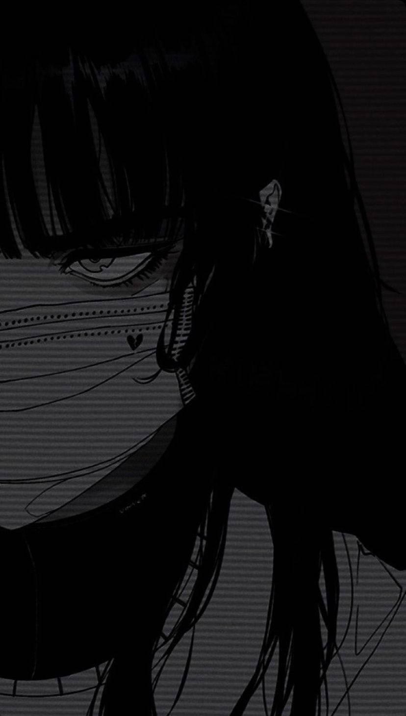 動漫女孩 桌布 壁紙 — 一個黑暗的動漫女孩，有一隻可見的眼睛和長髮，在條紋背景下強烈地凝視。