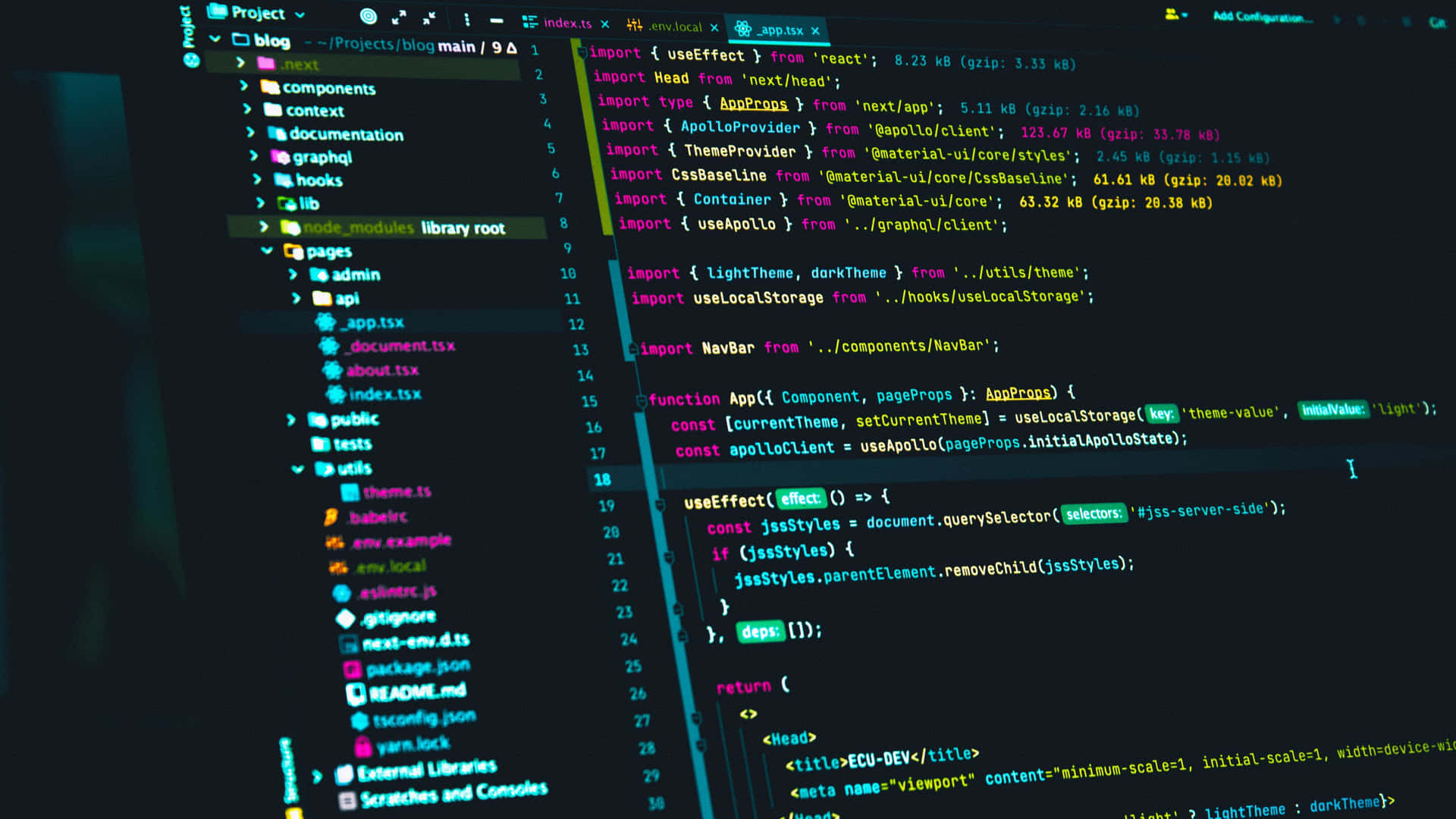 Programming 桌布 壁紙 — 一個黑暗的螢幕顯示開發者IDE中充滿活力的彩色程式碼和專案檔案，帶有發光的語法高亮。