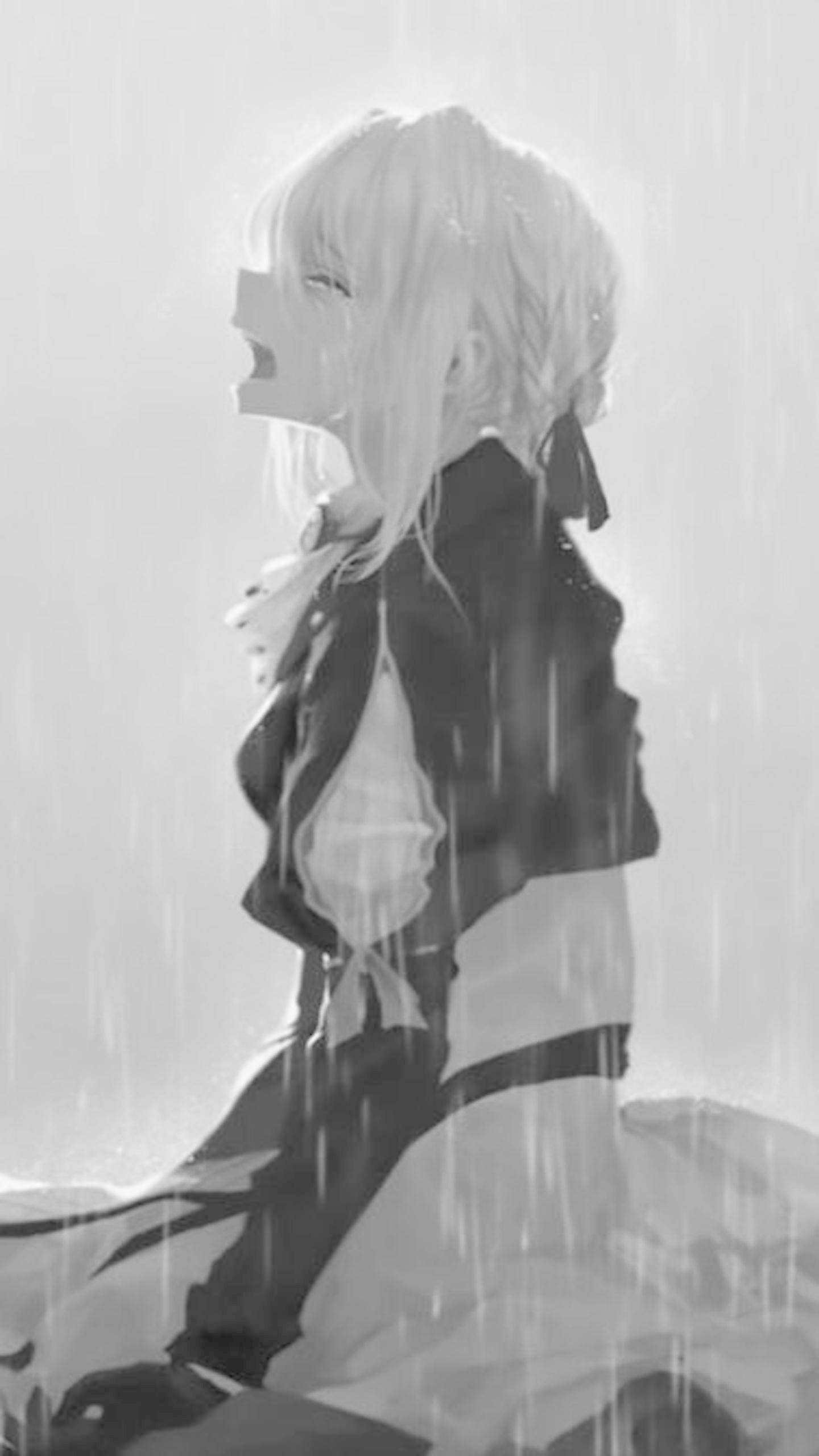 anime crying 桌布 壁紙 — 一個黑白動漫女孩，白髮，坐在雨中，臉向上傾斜，水滴在她周圍落下。