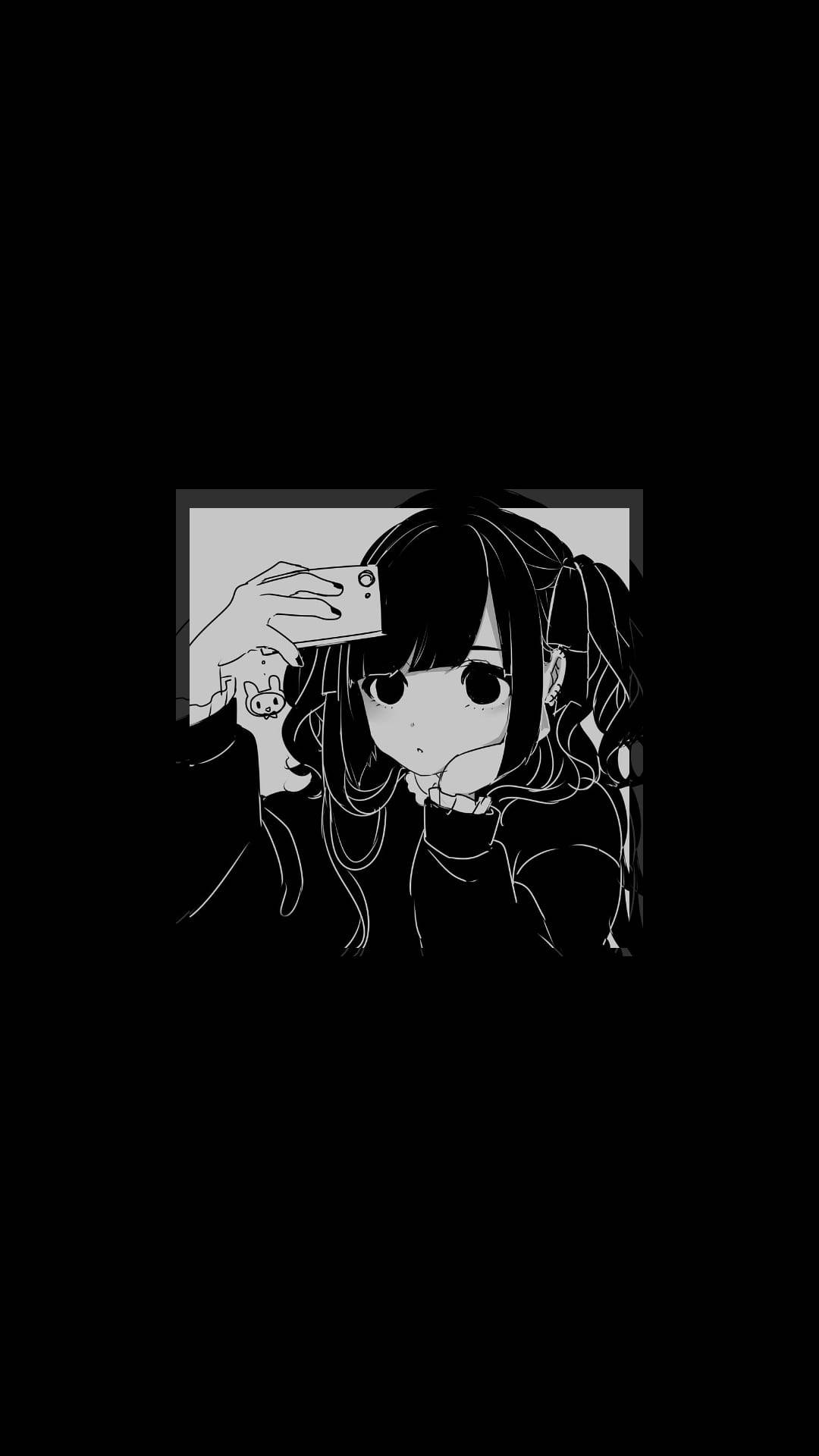 Alone 桌布 壁紙 — 一個黑白動漫女孩紮著辮子，在黑暗背景下用手機自拍。