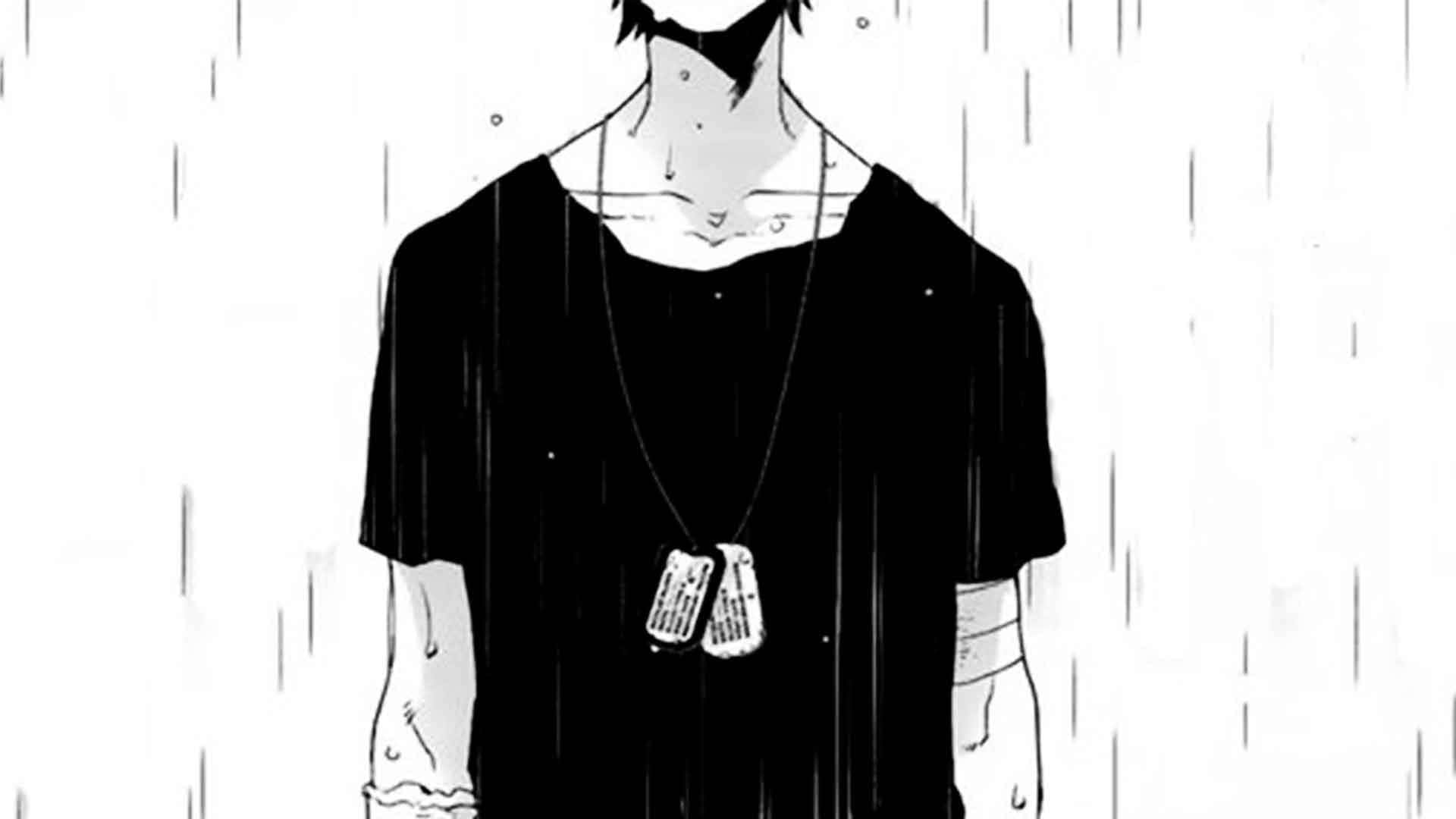 Anime Rain 桌布 壁紙 — 一個黑白動漫風格的人物站在雨中，穿著黑色T恤和狗牌，周圍有水滴落下。