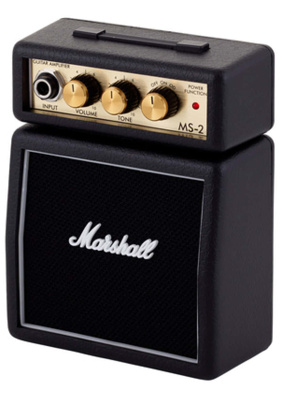 Marshall 桌布 壁紙 — 一個黑色Marshall MS-2吉他擴音器，帶有金色旋鈕和白色標誌，放在乾淨的白色背景上。