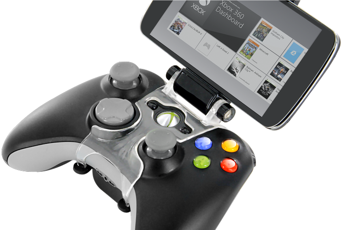 Xbox 桌布 壁紙 — 一個黑色Xbox 360控制器，上面裝有智慧型手機，在純白背景上顯示Xbox儀表板。