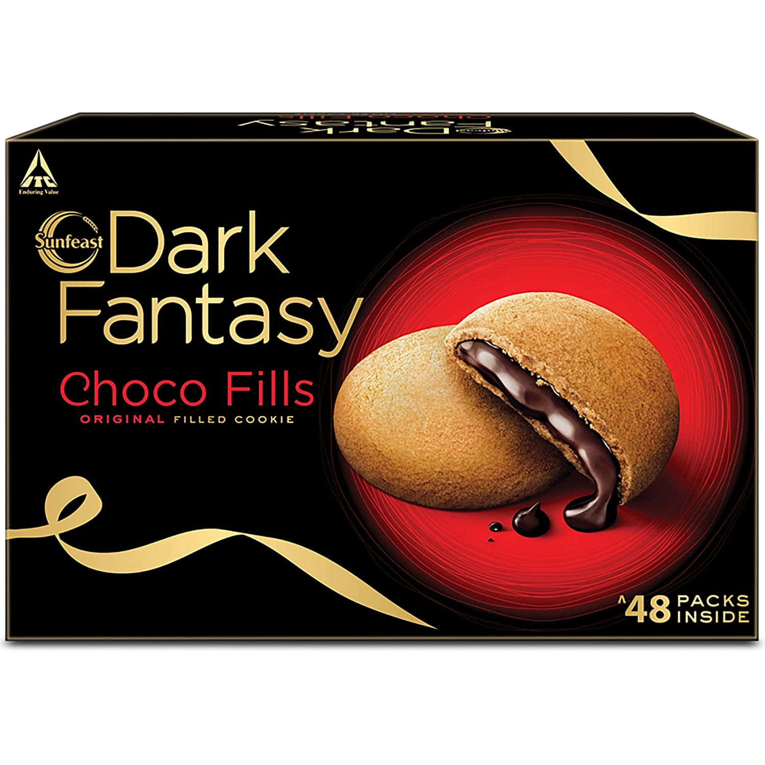 奇幻 桌布 壁紙 — 一個黑色和金色的Sunfeast Dark Fantasy Choco Fills餅乾盒，有一塊破損的餅乾露出黑巧克力夾心，背景是紅色漩渦。