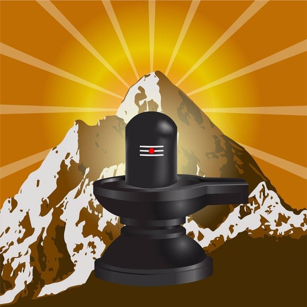 Indian 桌布 壁紙 — 一個黑色的濕婆林伽聳立在白雪覆蓋的山前，山體閃耀著燦爛的金色陽光。