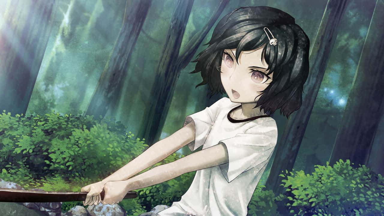 Luka Urushibara 桌布 壁紙 — 一個黑髮的驚訝動漫女孩在霧氣瀰漫的綠色森林中，高聳的樹木和閃爍的光芒下，手持一把劍。