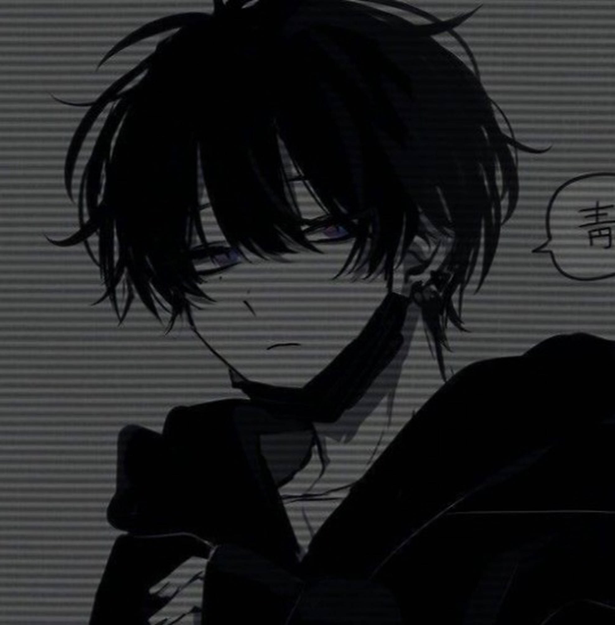 emo 頭像 桌布 壁紙 — 一個黑髮紫眼的動漫男孩，在條紋背景和對話氣泡中悲傷地低頭。