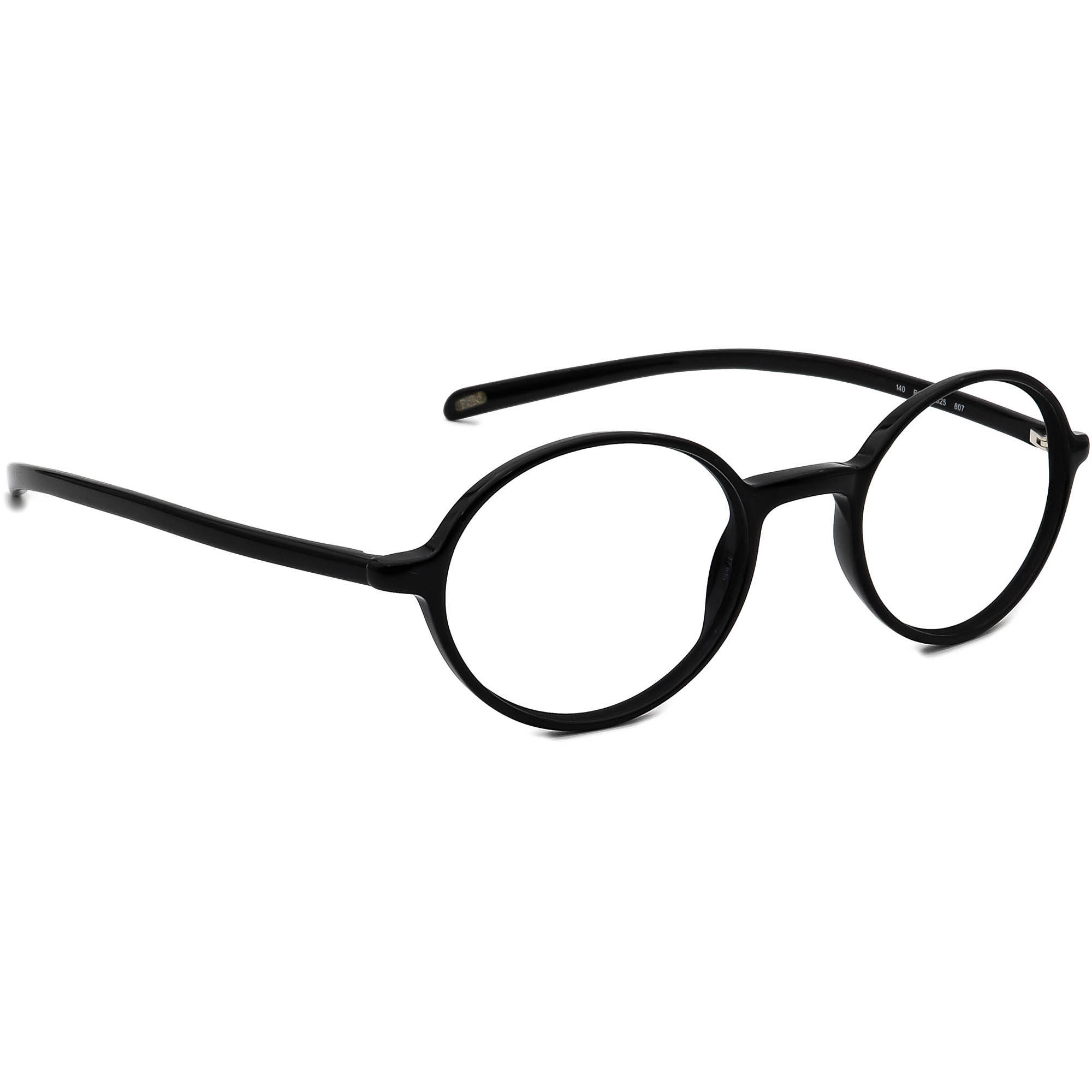 glasses 桌布 壁紙 — 一副時尚的黑色圓框眼鏡放在潔白的背景上，帶有柔和陰影。