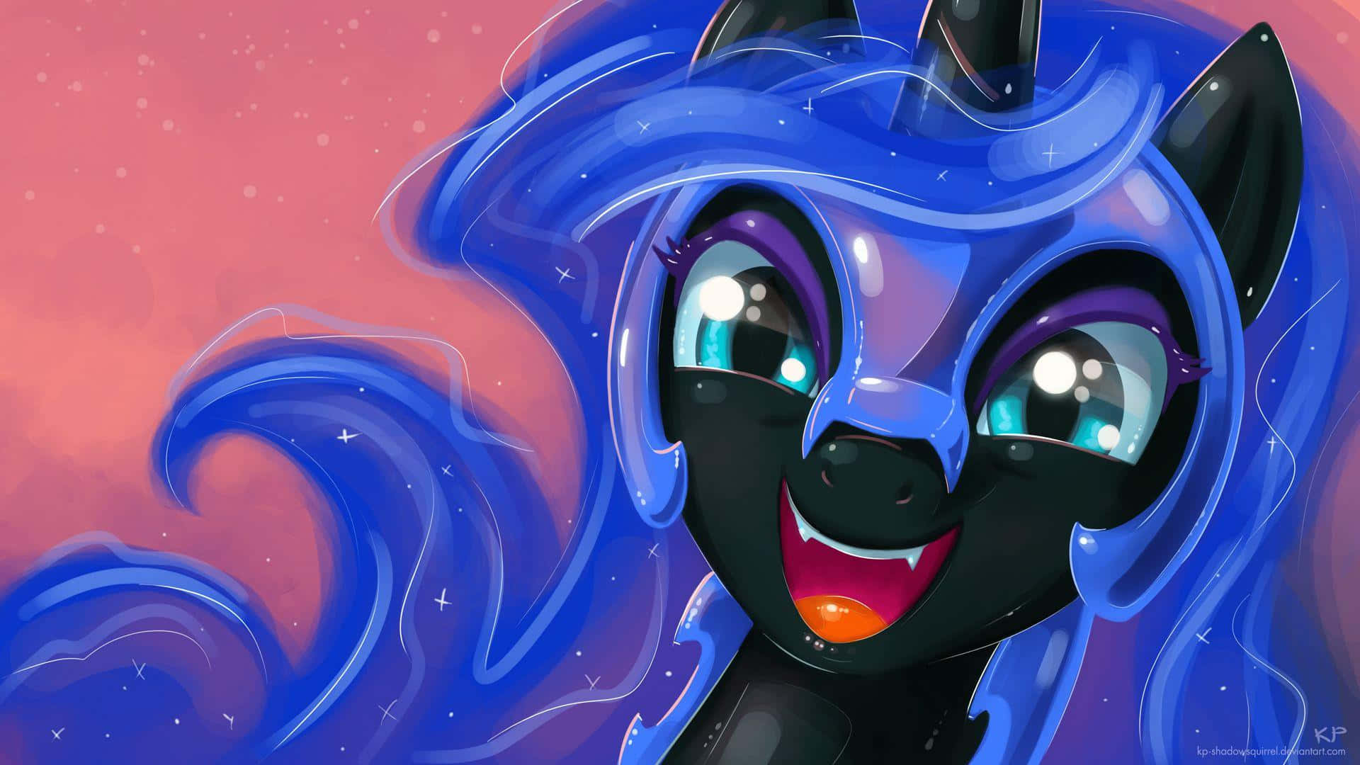 Nightmare Moon 桌布 壁紙 — 一匹快樂的黑色小馬，擁有發光的藍色鬃毛和星星眼睛，在粉紅色的宇宙天空下微笑。