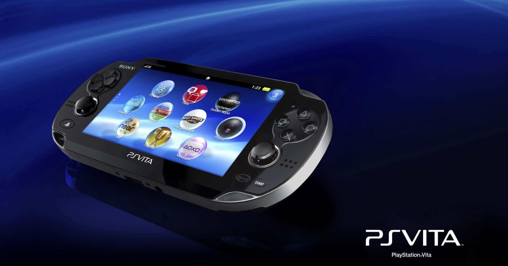 Ps Vita 桌布 壁紙 — 一台時尚的黑色PlayStation Vita手提遊戲機在動態藍色漸變背景上顯示色彩繽紛的應用程式圖示。