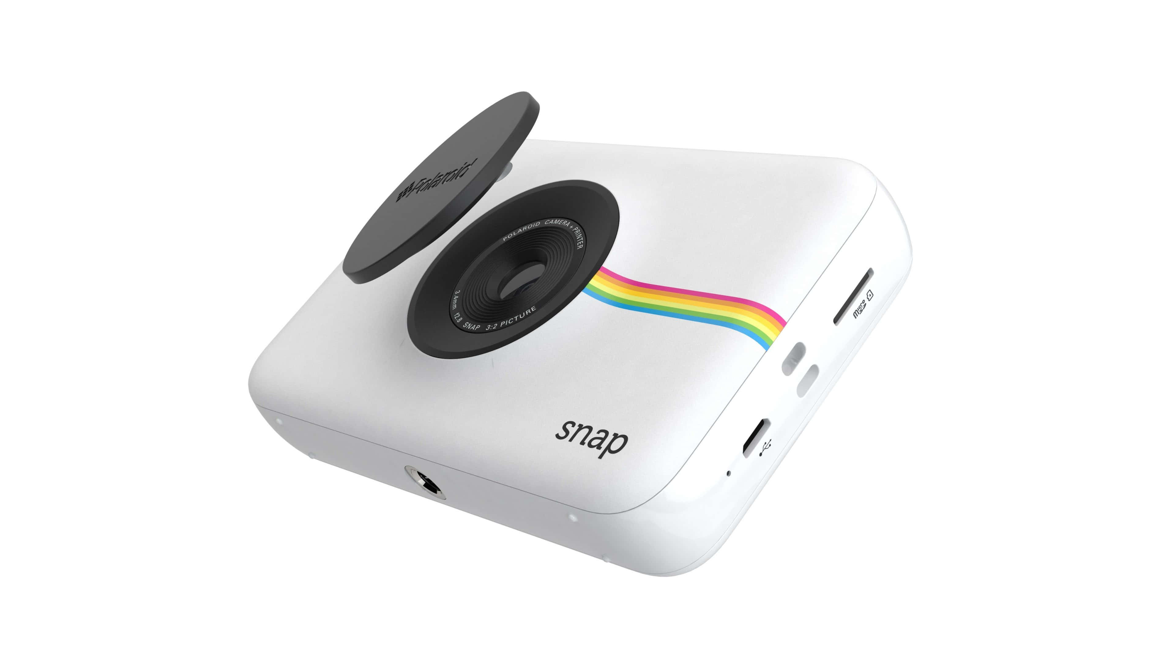 相機 桌布 壁紙 — 一台白色Polaroid Snap即時相機，帶有彩虹條紋和打開的鏡頭蓋，背景為純白色。
