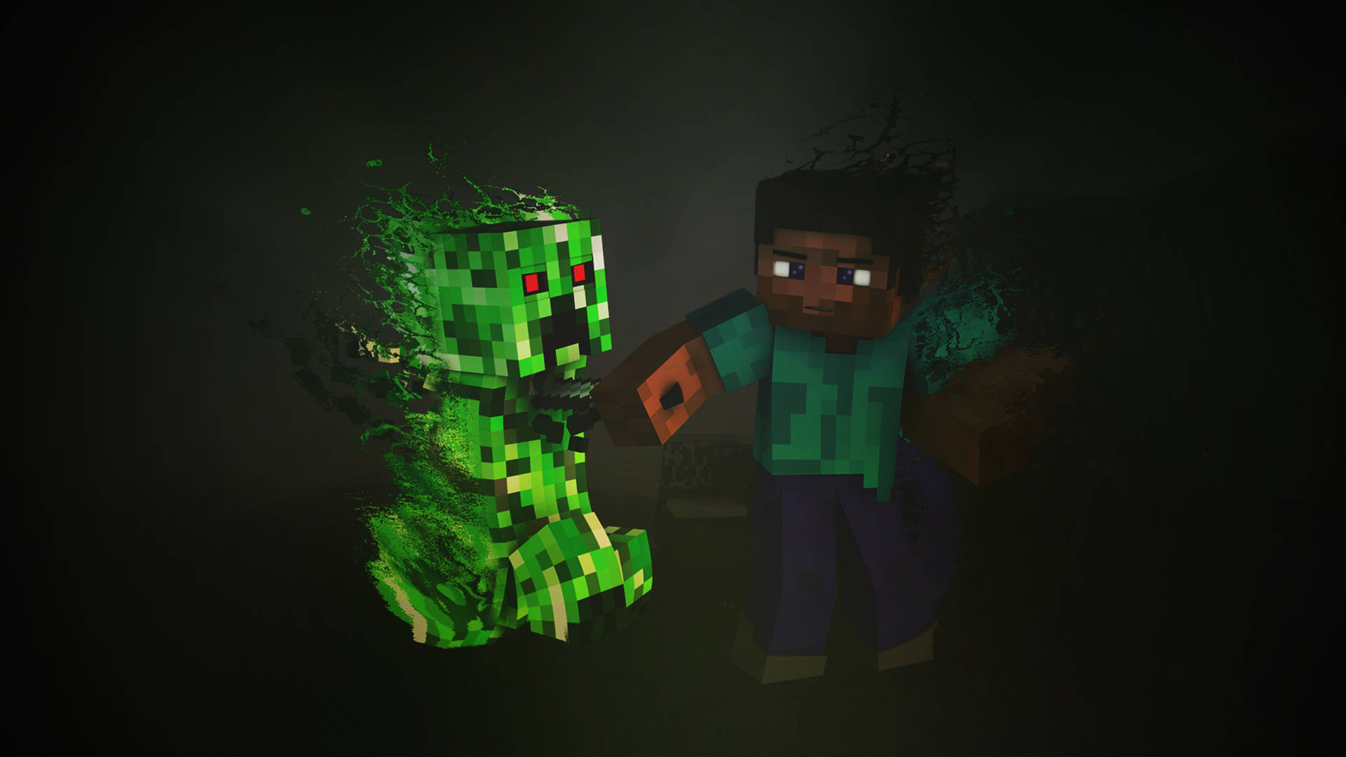 Creeper 桌布 壁紙 — 一名Minecraft玩家在夜晚的黑暗像素森林中面對一個發光的綠色爬行者。
