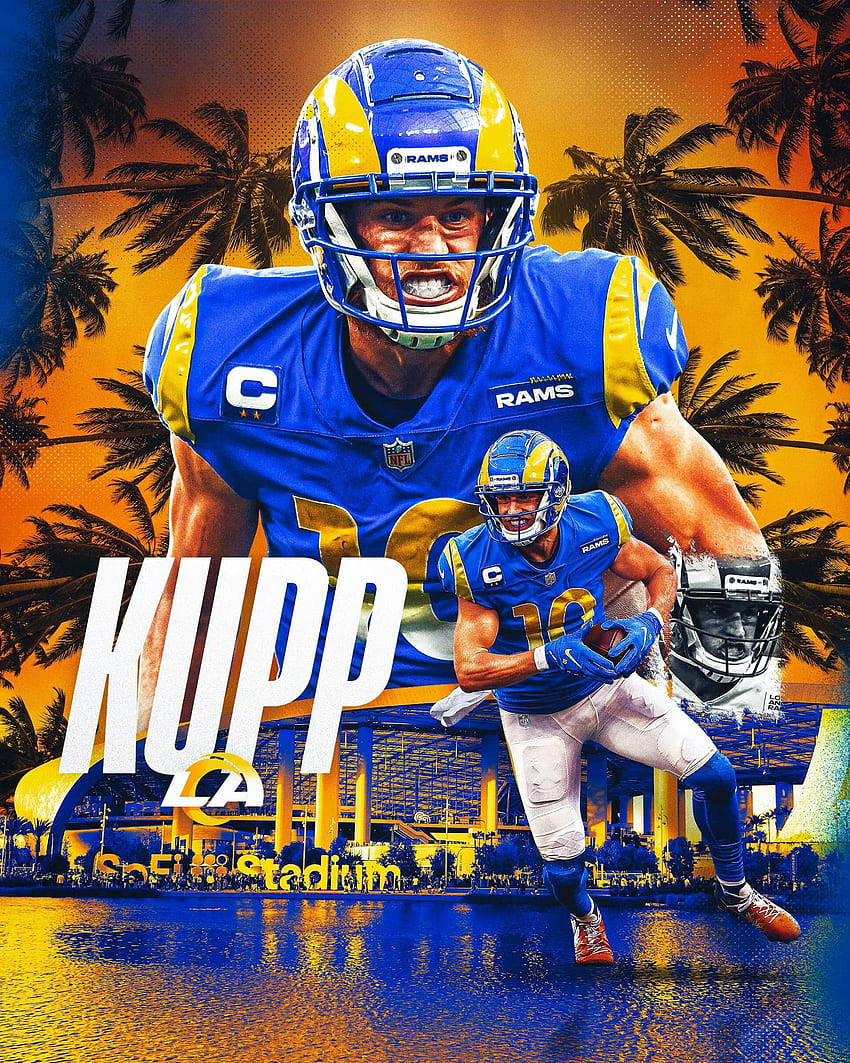 足球 桌布 壁紙 — 一名充滿活力的NFL球員身穿藍金色公羊隊裝備，跑過一個有棕櫚樹和日落色調的熱帶體育場場景。