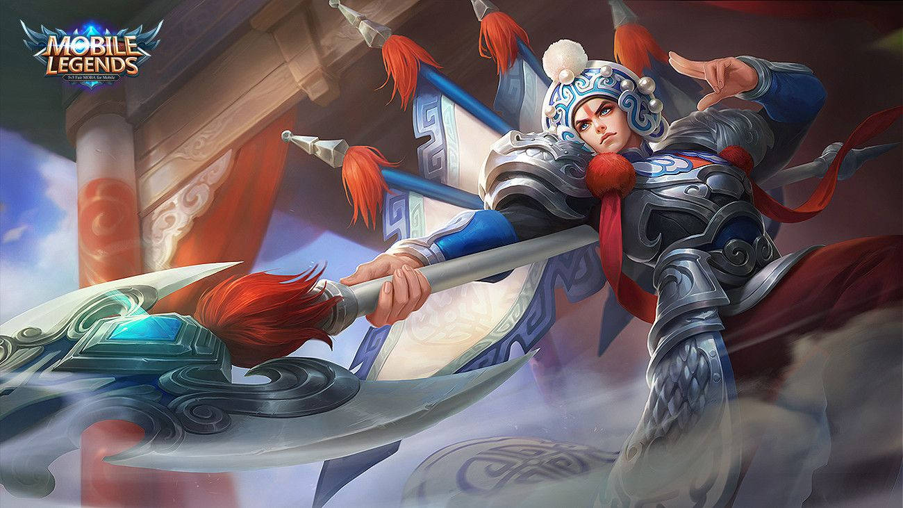 Zilong Epic Skin 桌布 壁紙 — 一名兇猛的戰士身穿華麗的藍銀色盔甲，手持帶有紅色流蘇的巨大斧頭，背景是傳統的中國建築。