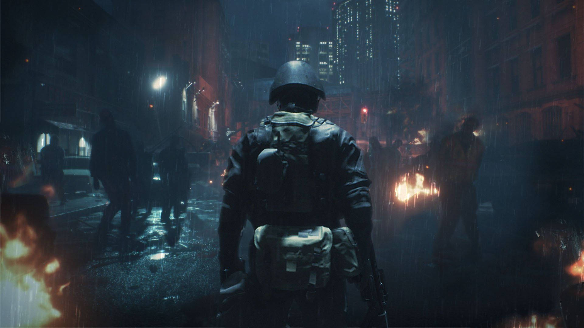 evil 桌布 壁紙 — 一名全副武裝的士兵在夜間走過被雨水浸透的城市街道，周圍火焰爆發，黑暗中隱約出現人影。