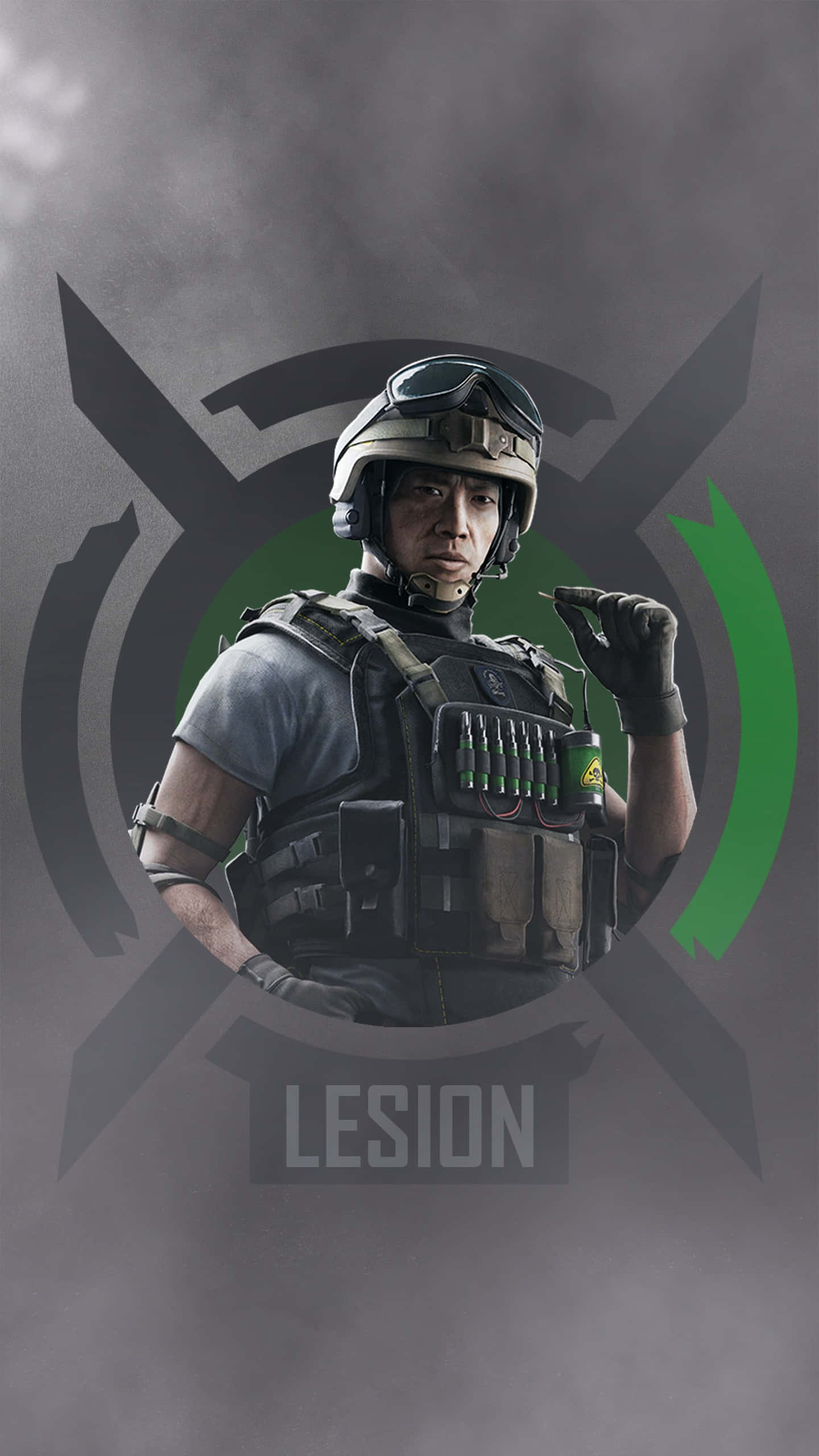 Rainbow Six Siege Lesion 桌布 壁紙 — 一名全副武裝的戰術士兵在煙霧背景下手持手榴彈，帶有綠色徽章和名字Lesion。