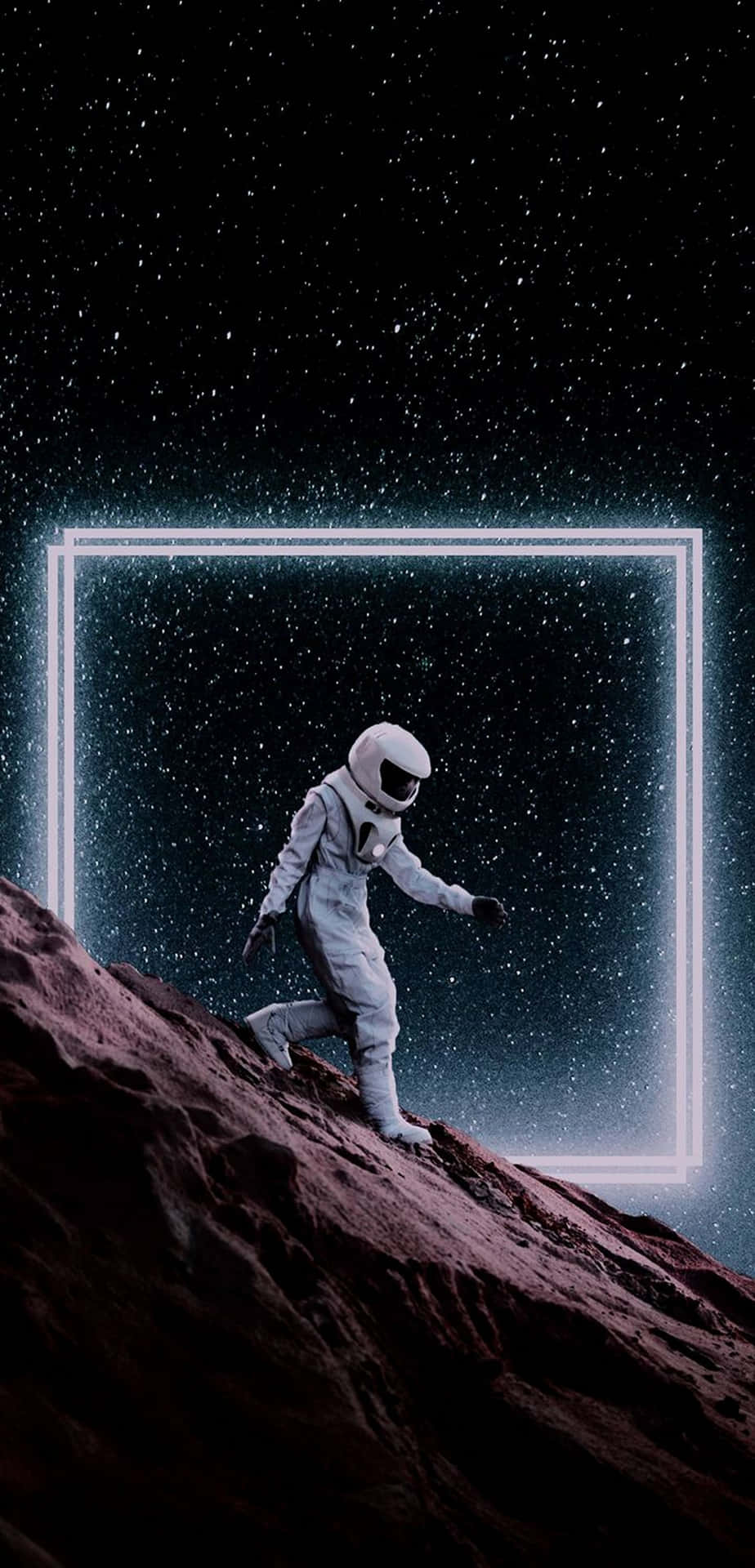  壁紙 — 一名太空人在岩石外星行星上行走，朝向一個發光的矩形傳送門，背景是繁星點點的夜空。