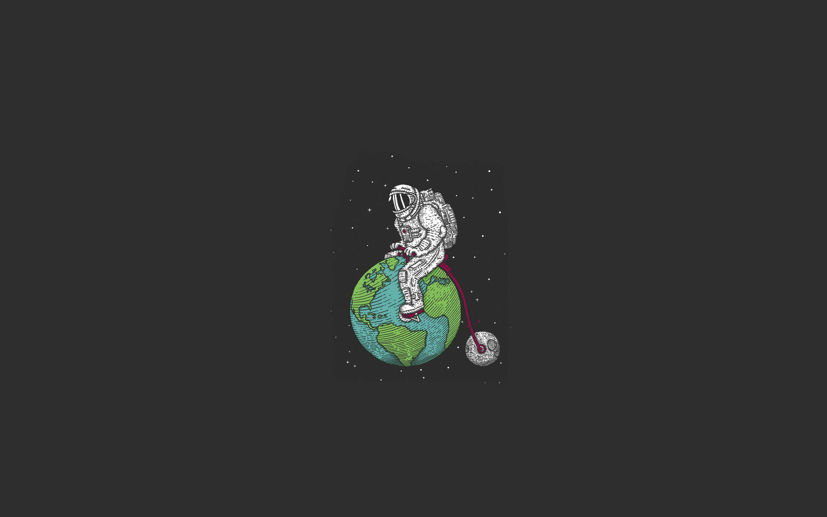 太空 桌布 壁紙 — 一名太空人騎著腳踏車，前輪是地球，背景是星空。