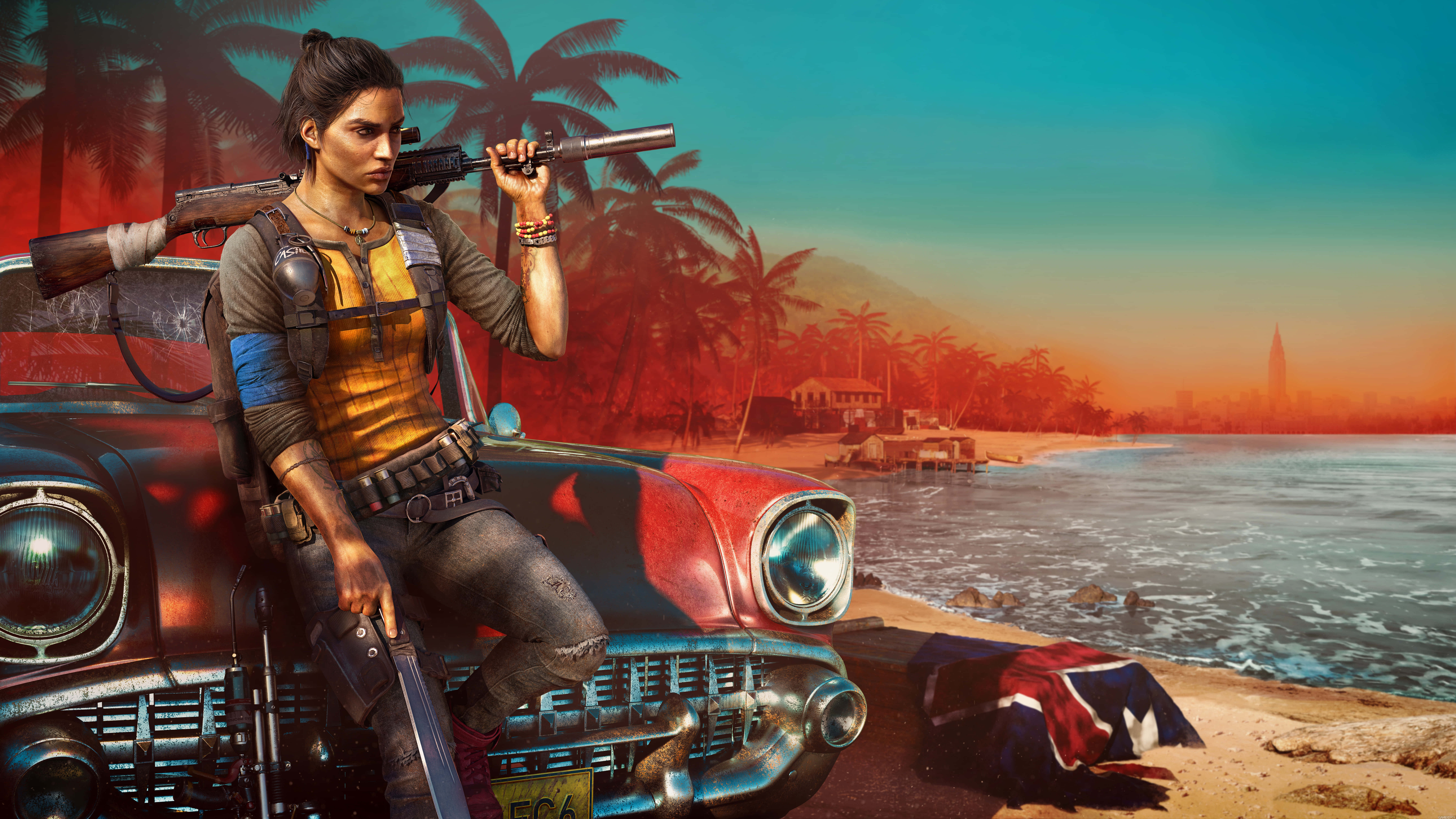 Far Cry 桌布 壁紙 — 一名女兵在日落時分的熱帶海灘上靠著一輛復古車，手持步槍，背景有棕櫚樹和遠處的燈塔。