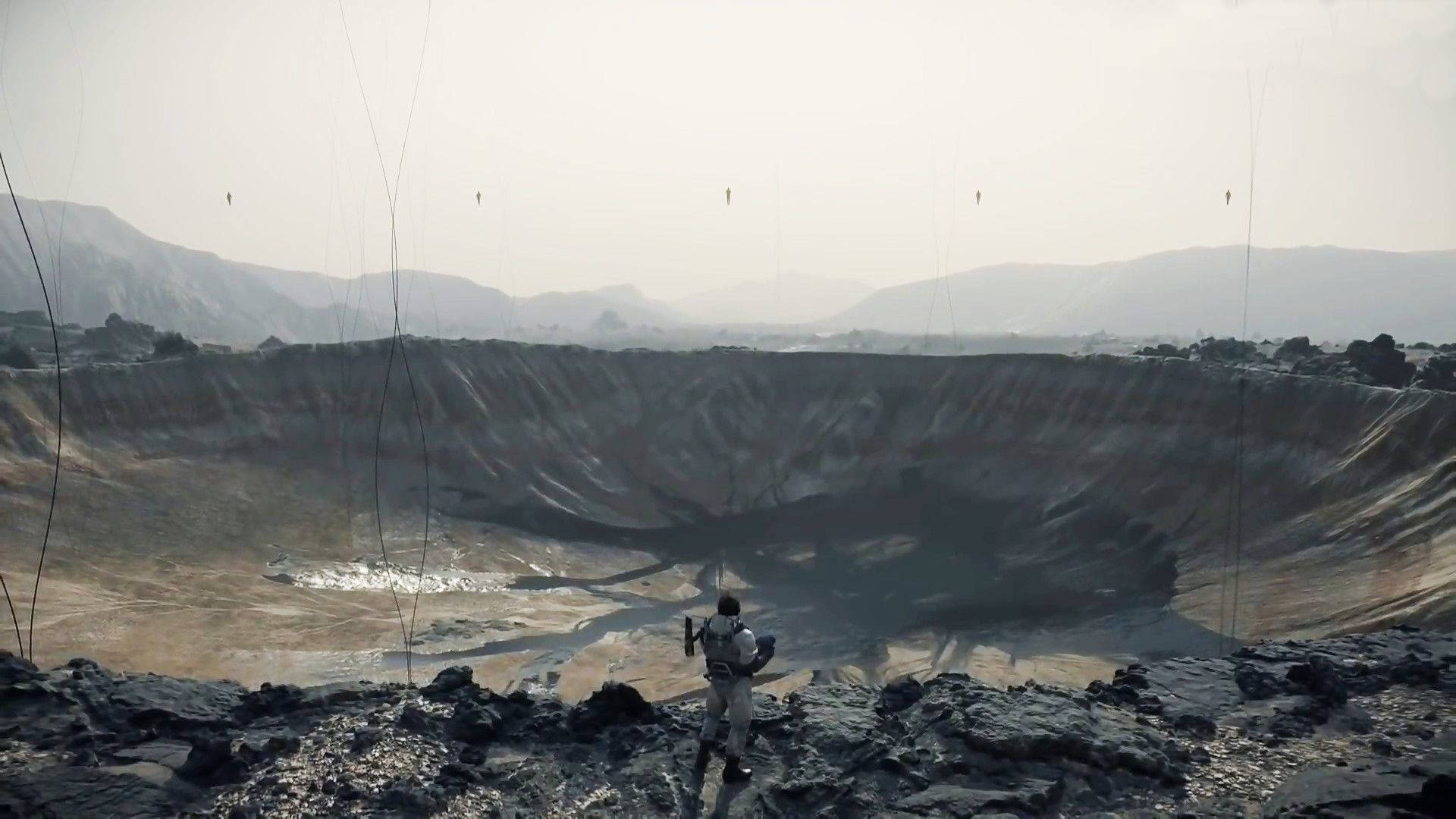 一名太空人俯瞰一個荒涼外星世界上的巨大隕石坑。 — 電玩遊戲 GIF 壁紙