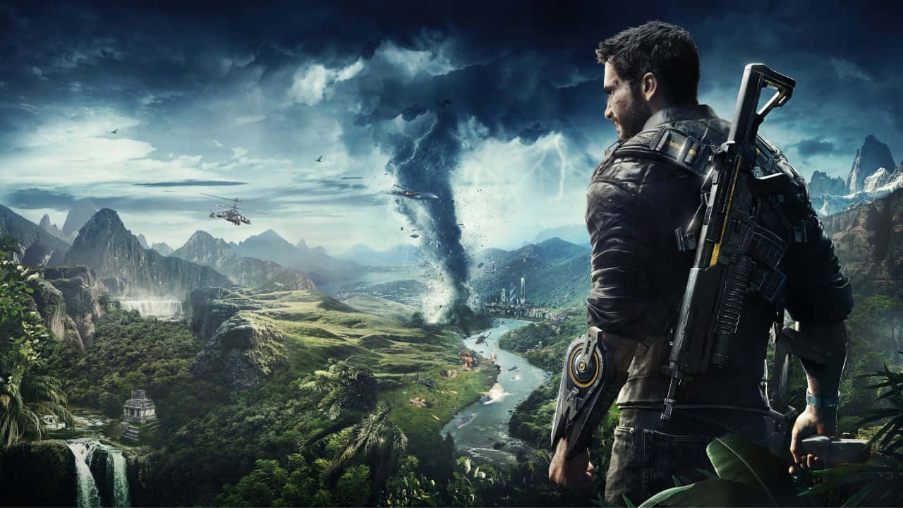 Xbox Games 桌布 壁紙 — 一名強壯的士兵手持步槍，俯瞰著茂密的叢林山谷，而巨大的龍捲風在暴風雨的天空下撕裂遠方的山脈。
