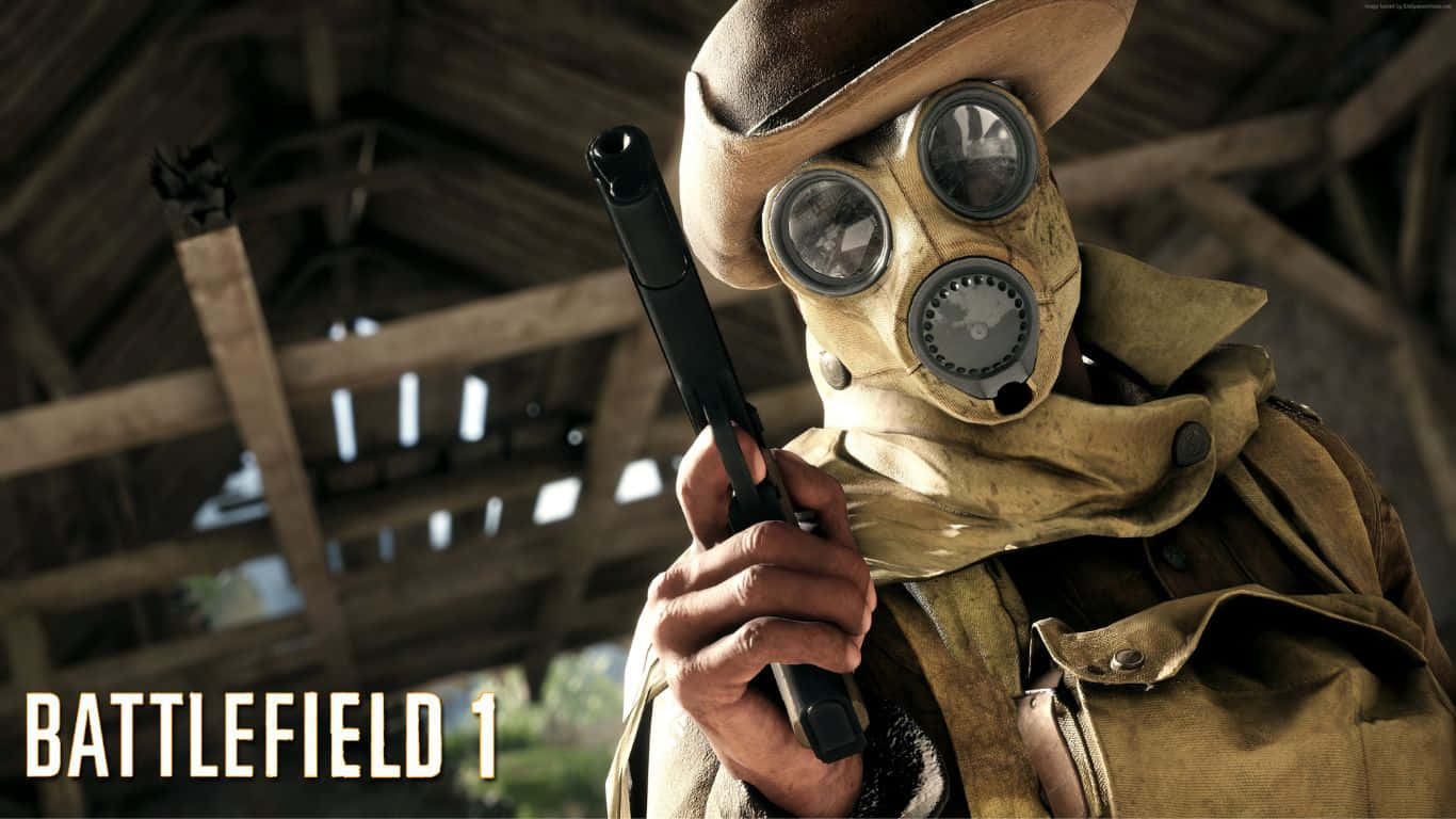 1366x768 Battlefield 1 桌布 壁紙 — 一名戴著復古防毒面具和帽子的士兵在質樸的木穀倉內手持手槍。