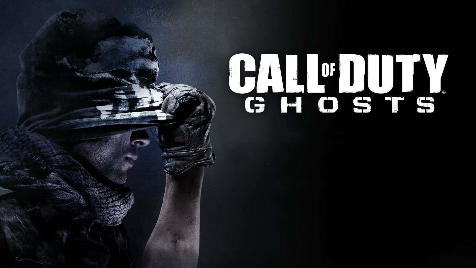 Call Of Duty Ps4 桌布 壁紙 — 一名戴著頭罩、身穿戰術裝備的士兵在黑暗背景下持步槍，並帶有「Call of Duty Ghosts」文字。