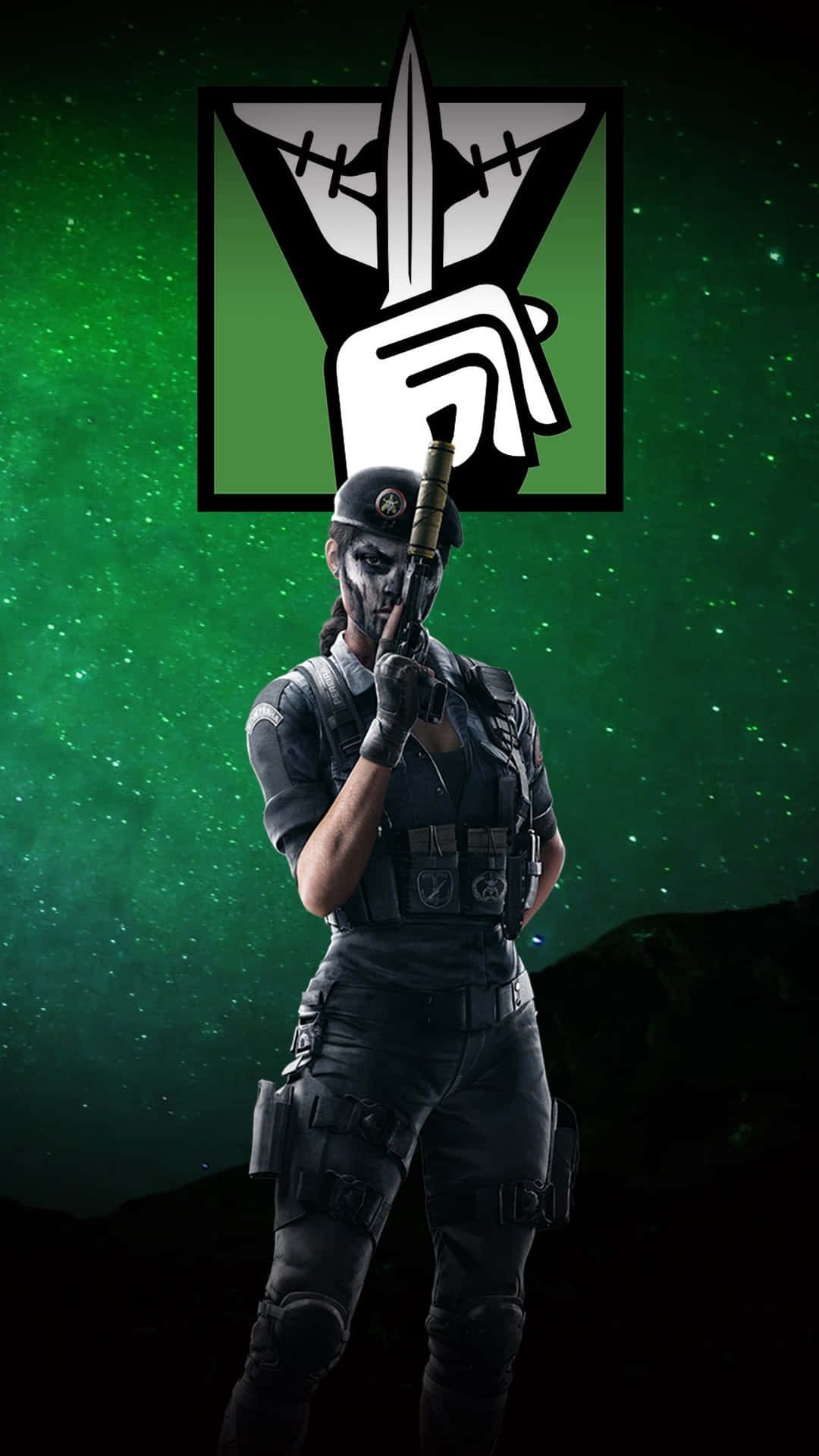 Rainbow Six Siege Caveira 桌布 壁紙 — 一名戴面具的士兵身穿戰術裝備，在發光的綠色星空背景和上方標誌前，將刀放在唇邊。