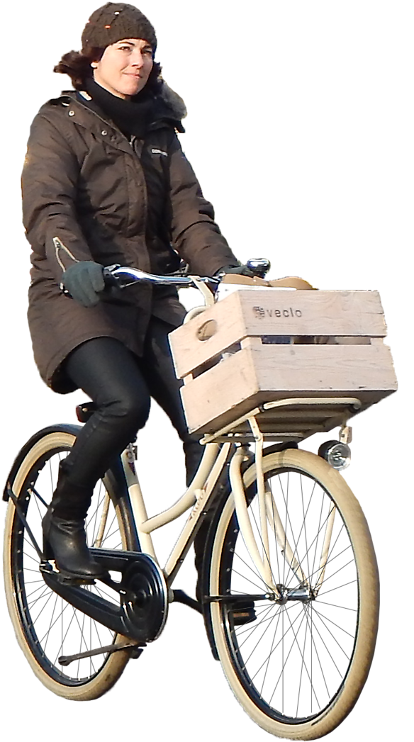 Ride 桌布 壁紙 — 一名穿著冬季裝備的女子微笑著騎著一輛帶有木箱籃子的復古自行車。