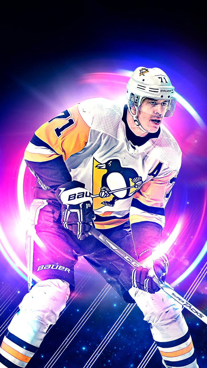 penguins 桌布 壁紙 — 一名穿著匹茲堡企鵝隊球衣的冰球運動員，在帶有霓虹紫色和粉紅色漩渦的發光宇宙背景下動態蹲下。