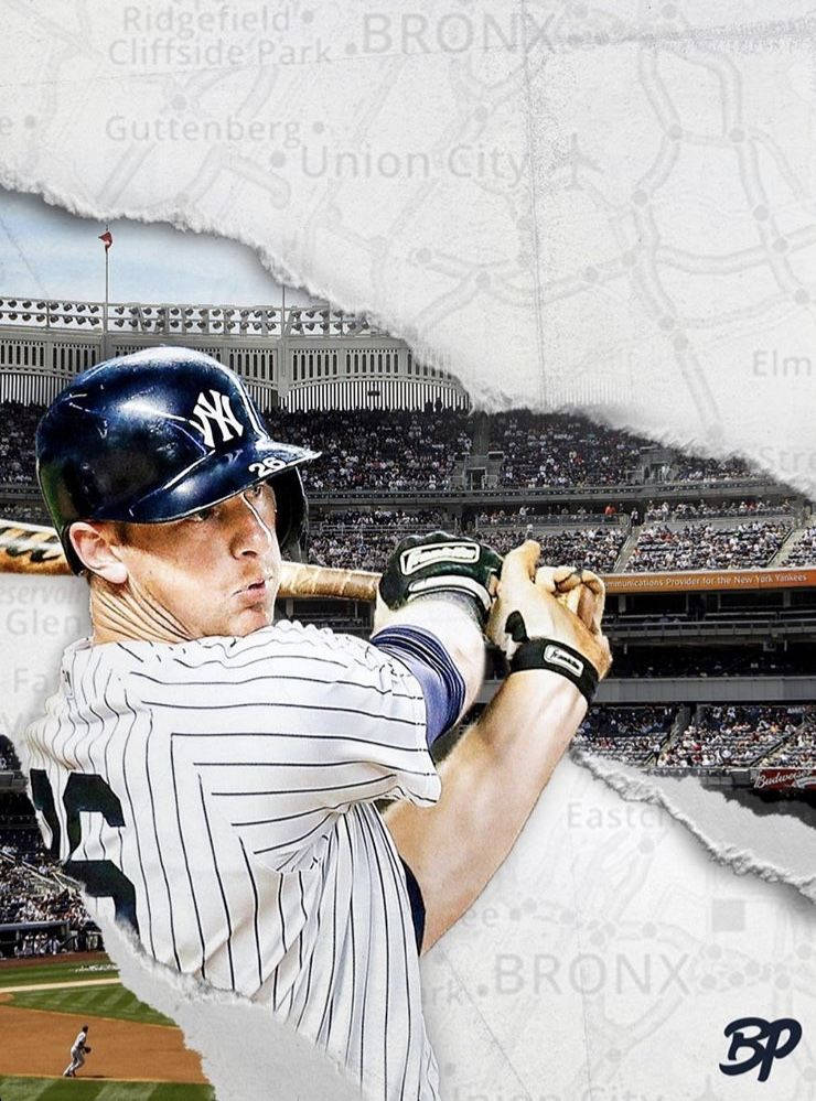 Dj Lemahieu 桌布 壁紙 — 一名紐約洋基隊棒球運動員穿著細條紋制服在洋基體育場揮棒，並有撕裂的地圖疊加層揭示布朗克斯區。