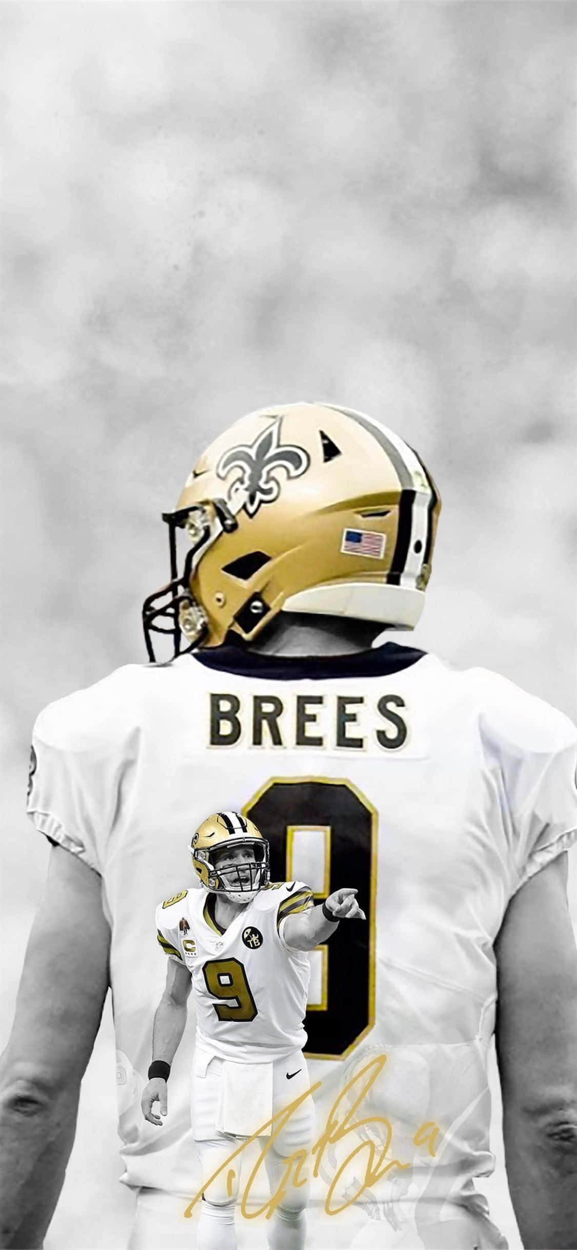 NFL Saints 桌布 壁紙 — 一名美式足球員身穿紐奧良聖徒隊球衣，背號9，名字布里斯，從背後觀看，背景為煙灰色。