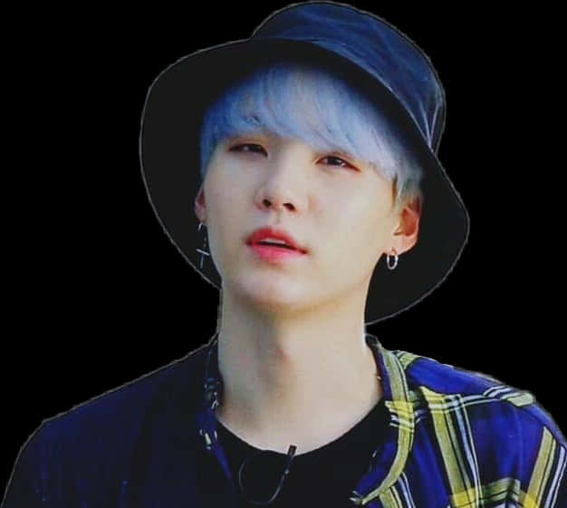 BTS 桌布 壁紙 — 一名藍色頭髮、戴黑色漁夫帽的年輕男子在純黑色背景上向上凝視。