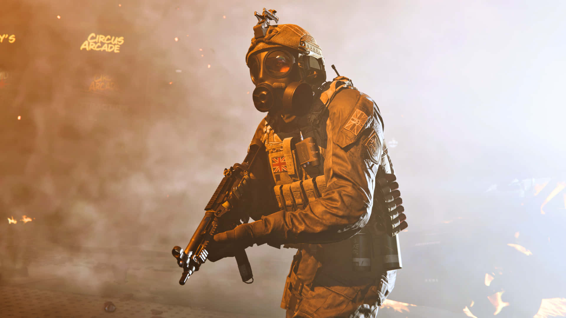 Call Of Duty Ps4 桌布 壁紙 — 一名身穿全套戰術裝備和防毒面具的士兵，在背後橙色發光的煙霧戰場上前進。