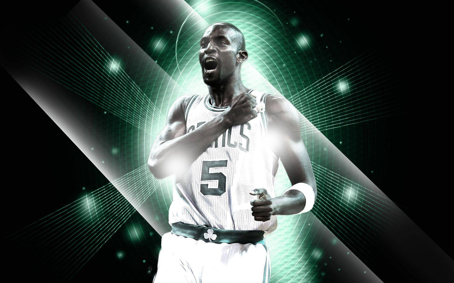 Kevin Garnett 桌布 壁紙 — 一名身穿塞爾提克球衣的籃球運動員在發光的綠色抽象背景和輻射光線中發出勝利的怒吼。