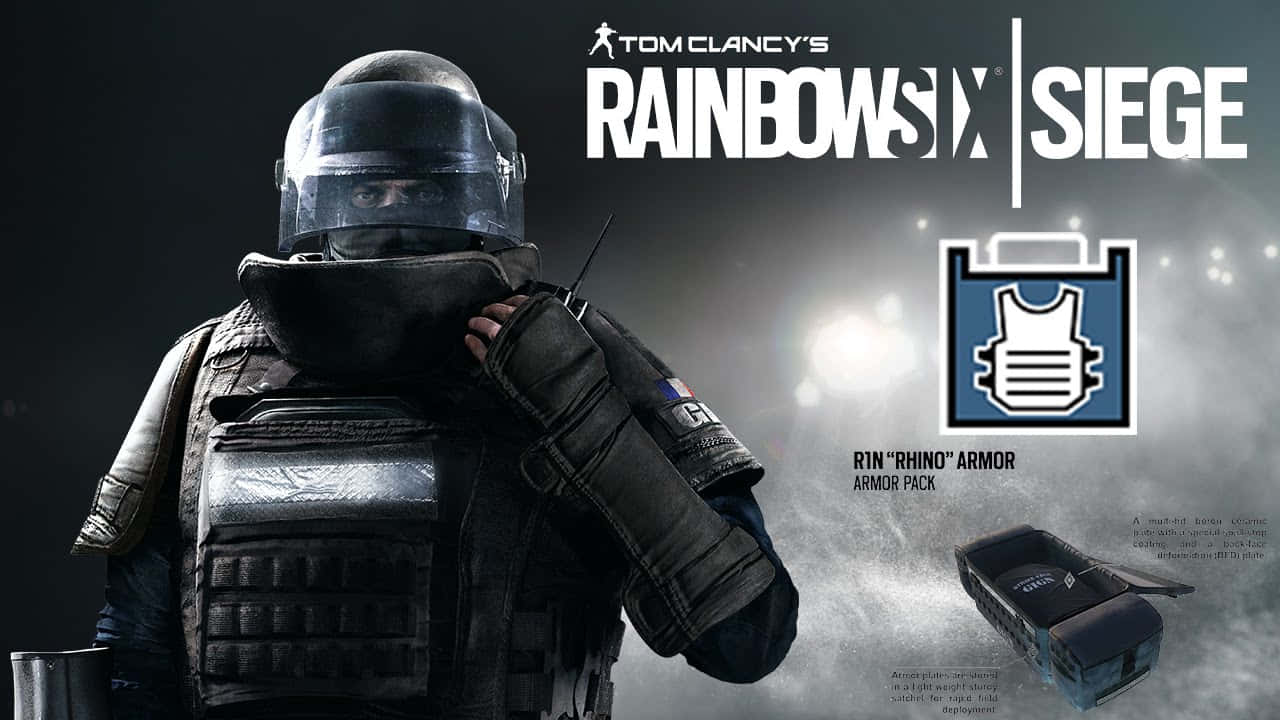 Rainbow Six Siege Rook 桌布 壁紙 — 一名身穿戰術裝備和頭盔的士兵站在煙霧瀰漫的黑暗背景前，帶有遊戲標誌和裝甲包細節。