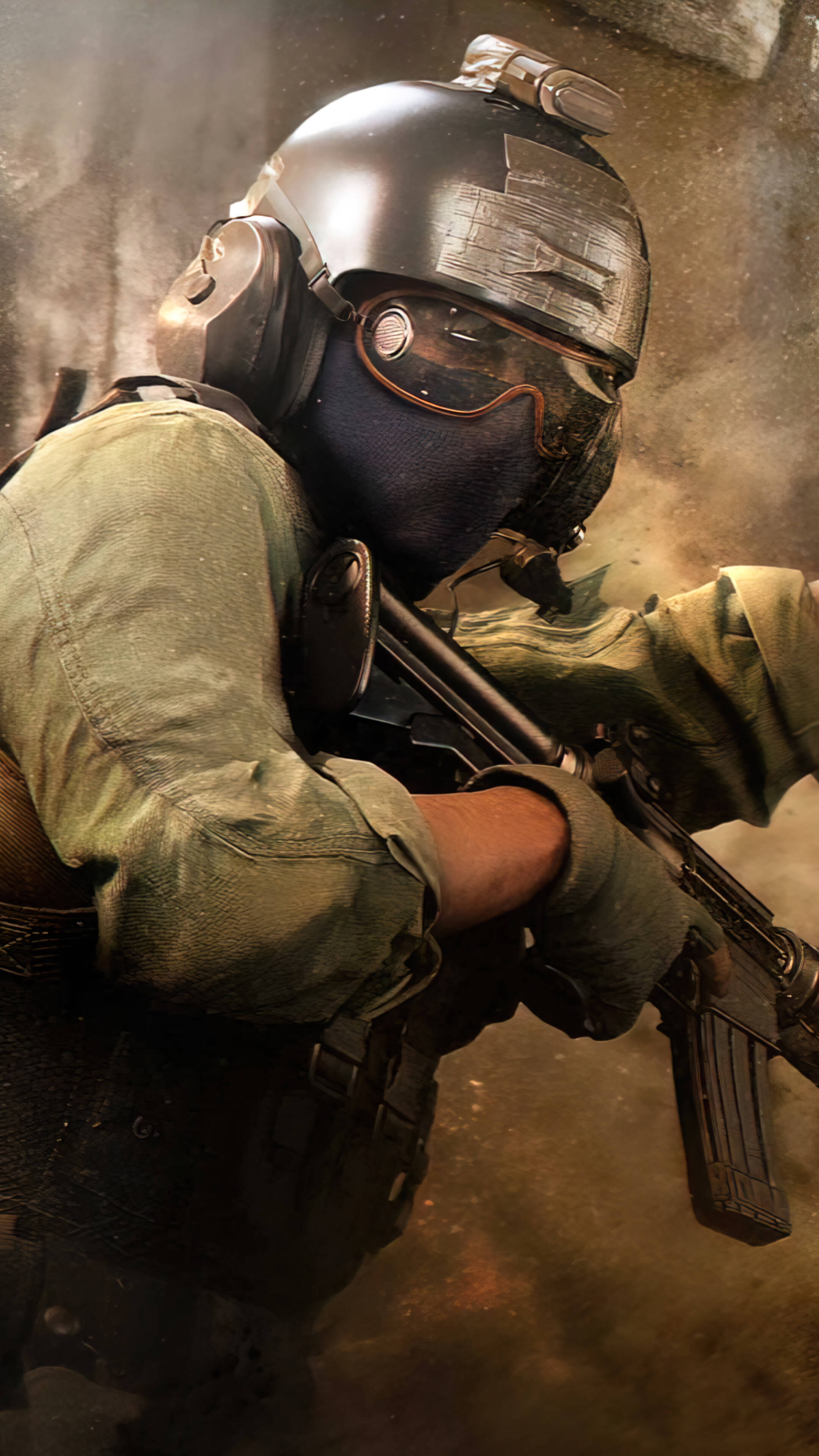 Warzone 桌布 壁紙 — 一名身穿戰術裝備的士兵在塵霧中瞄準步槍，展現強烈專注與粗獷寫實風格。