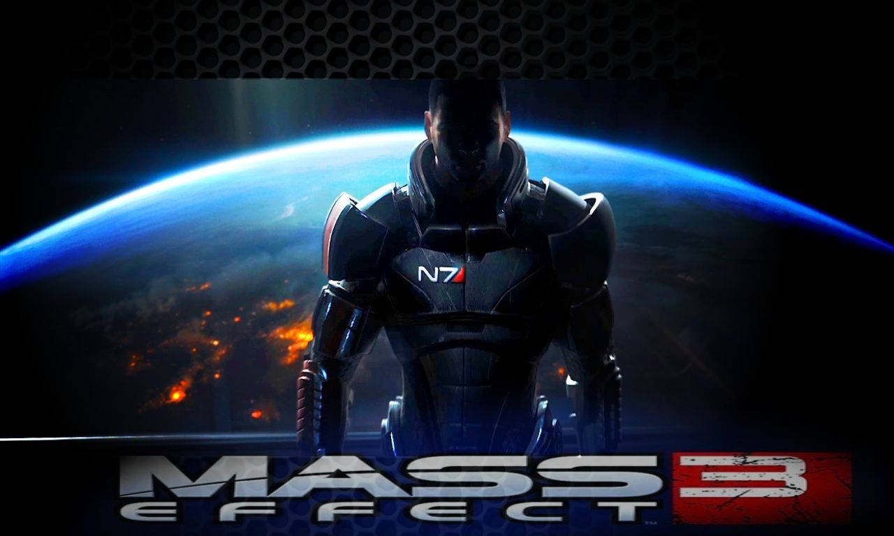 Mass Effect 3 桌布 壁紙 — 一名身穿暗色盔甲的士兵站在一個發光的藍色星球前，星球表面有火焰般的光芒，這是一張科幻遊戲海報。