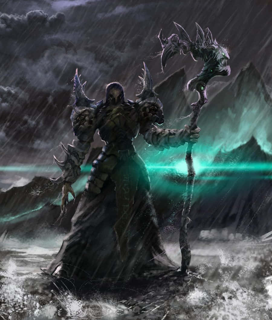 Dark Wizard 桌布 壁紙 — 一名身穿暗色盔甲的戰士在風暴山脈景觀中揮舞著發光的綠色法杖，伴隨著詭異的綠色極光。