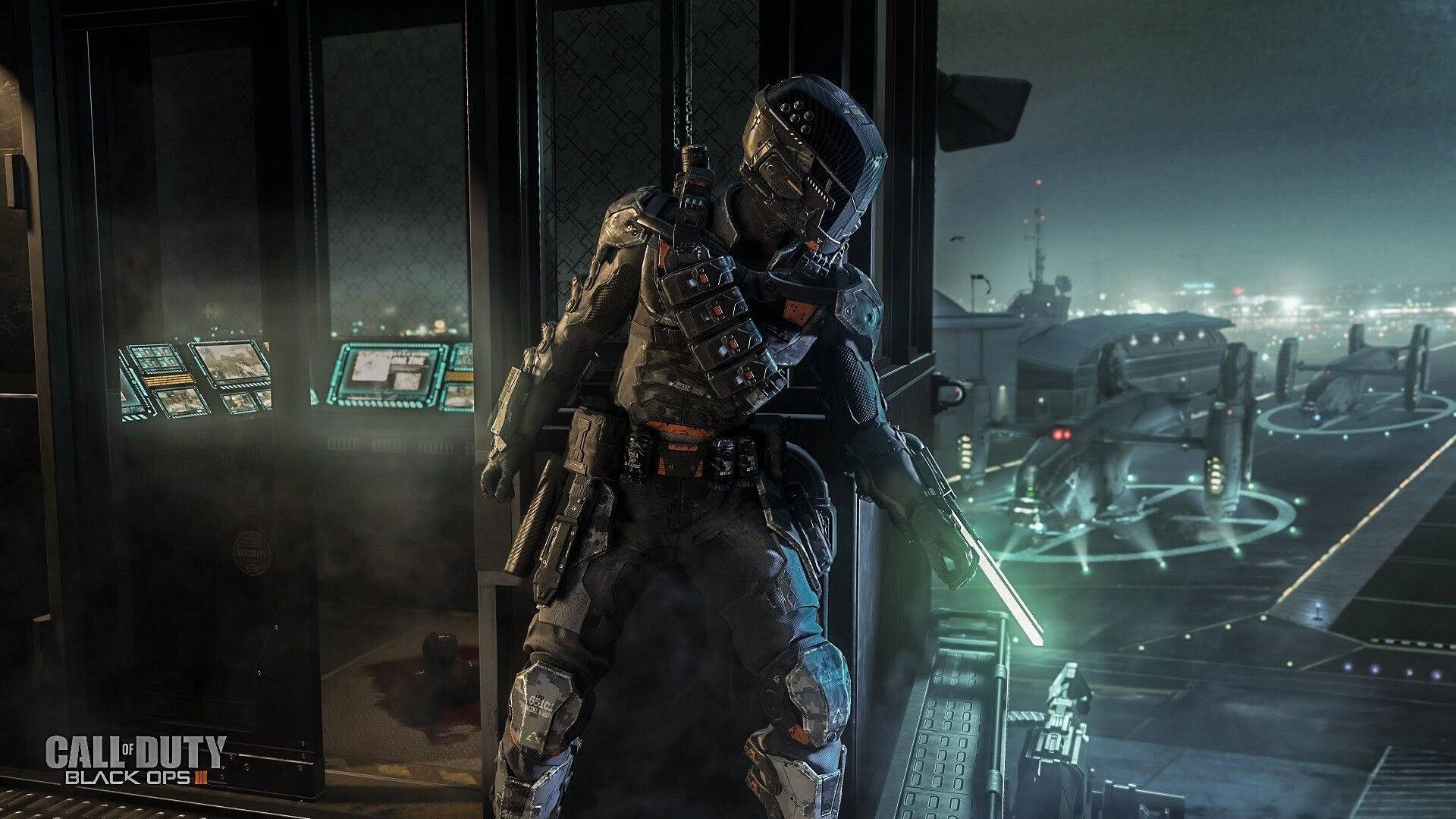 Call Of Duty Black Ops 3 桌布 壁紙 — 一名身穿未來盔甲的士兵站在燈光昏暗的控制室，俯瞰夜晚閃爍的科幻城市景觀。