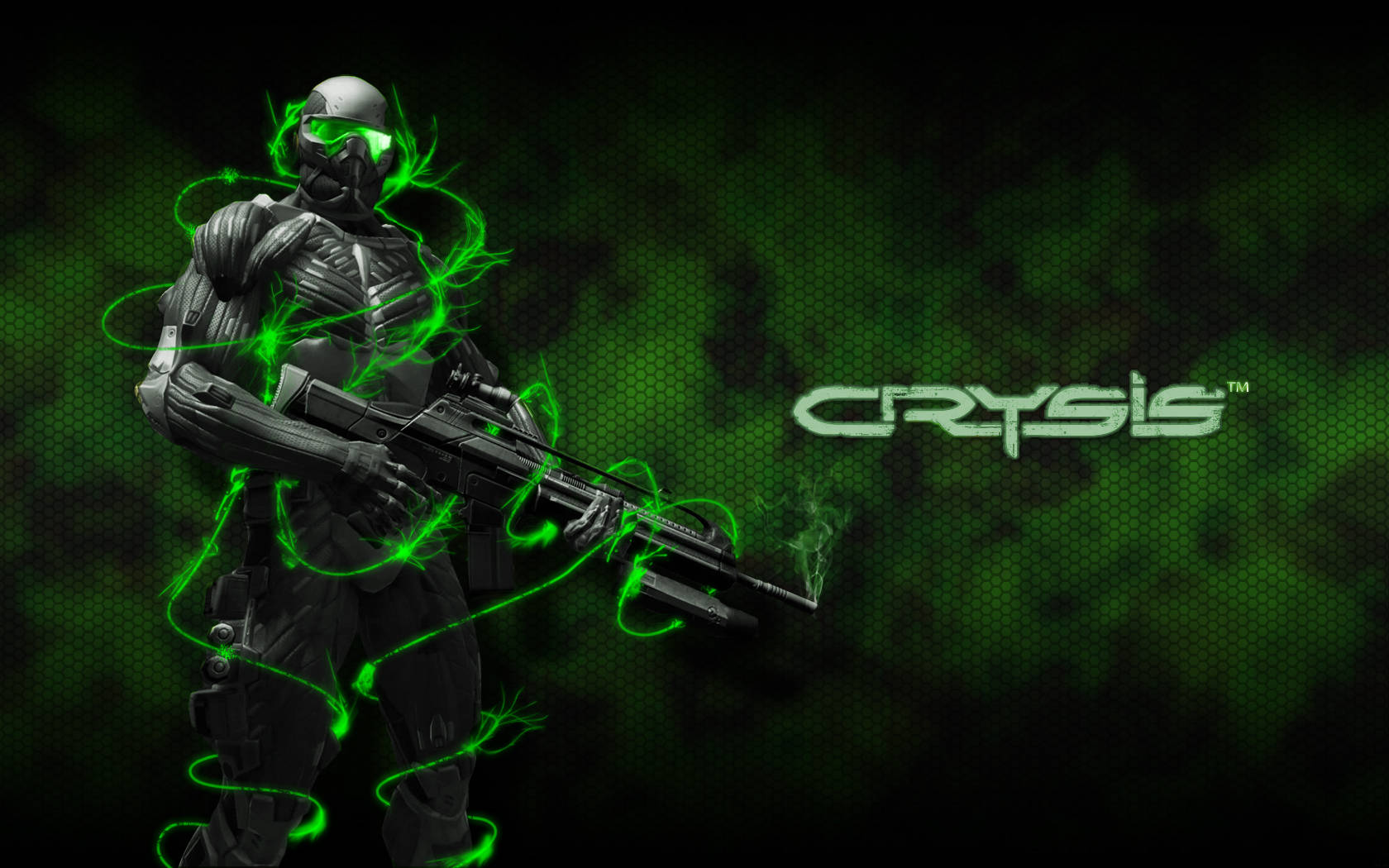Crysis Warhead 桌布 壁紙 — 一名身穿未來裝甲的士兵持步槍蓄勢待發，發光的綠色能量在他周圍旋轉，背景為深綠色六邊形。