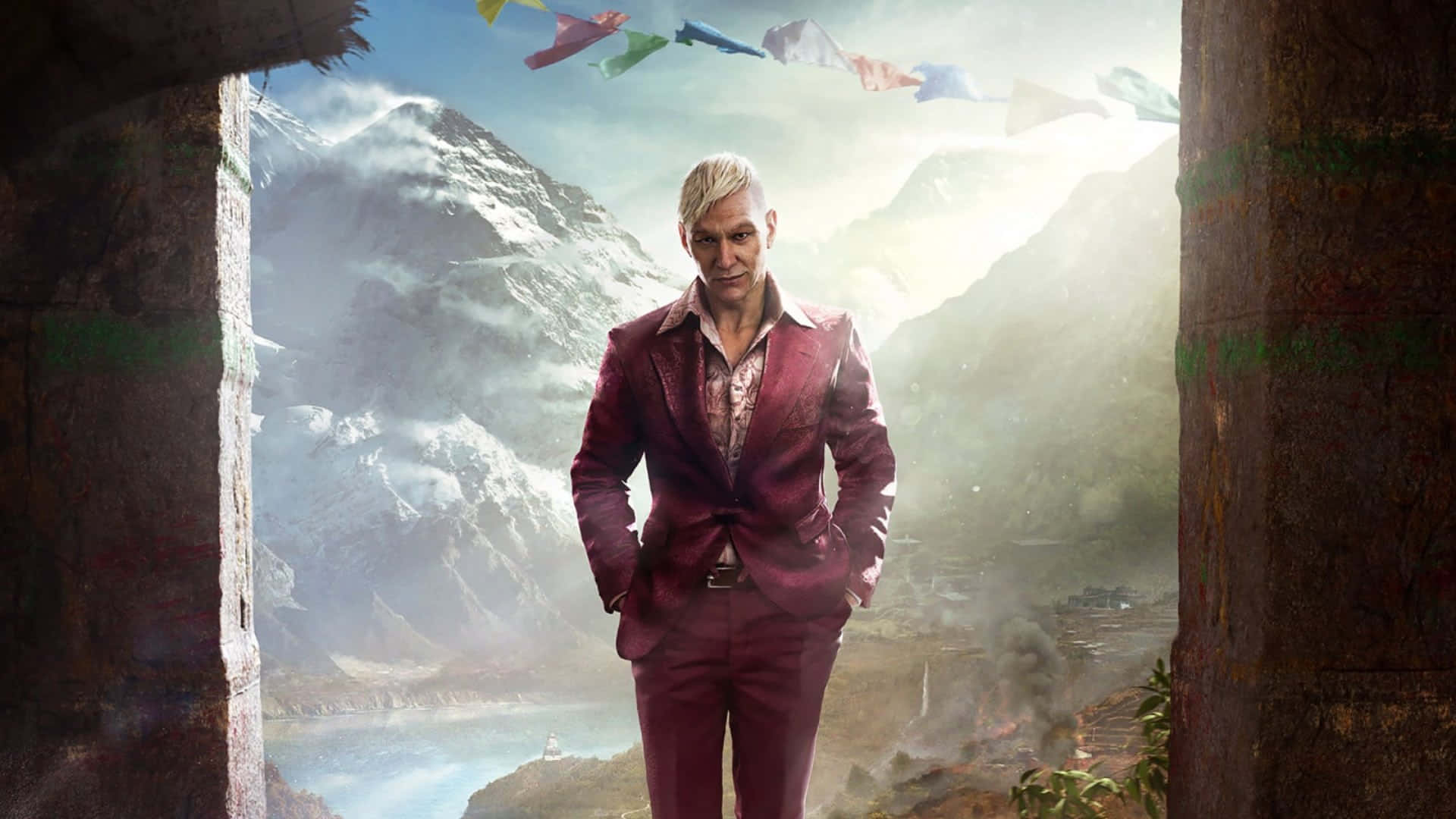 Far Cry 4 桌布 壁紙 — 一名身穿栗色西裝的男子自信地站在石門洞口，俯瞰霧氣繚繞的山間湖泊，上方經幡飄揚。