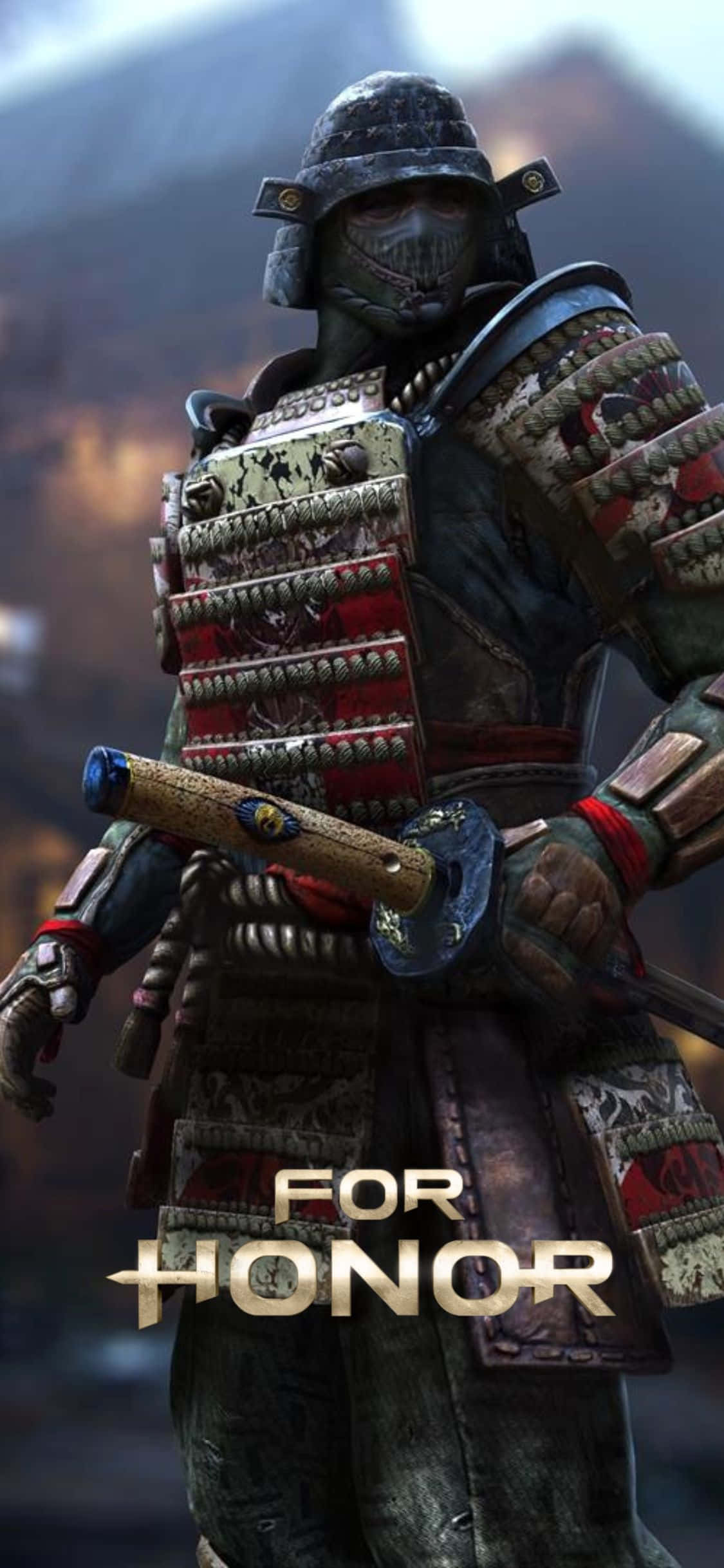 iPhone Xs For Honor 桌布 壁紙 — 一名身穿精細盔甲的武士武士手持武士刀，背景是模糊的戰場，並帶有「FOR HONOR」文字。