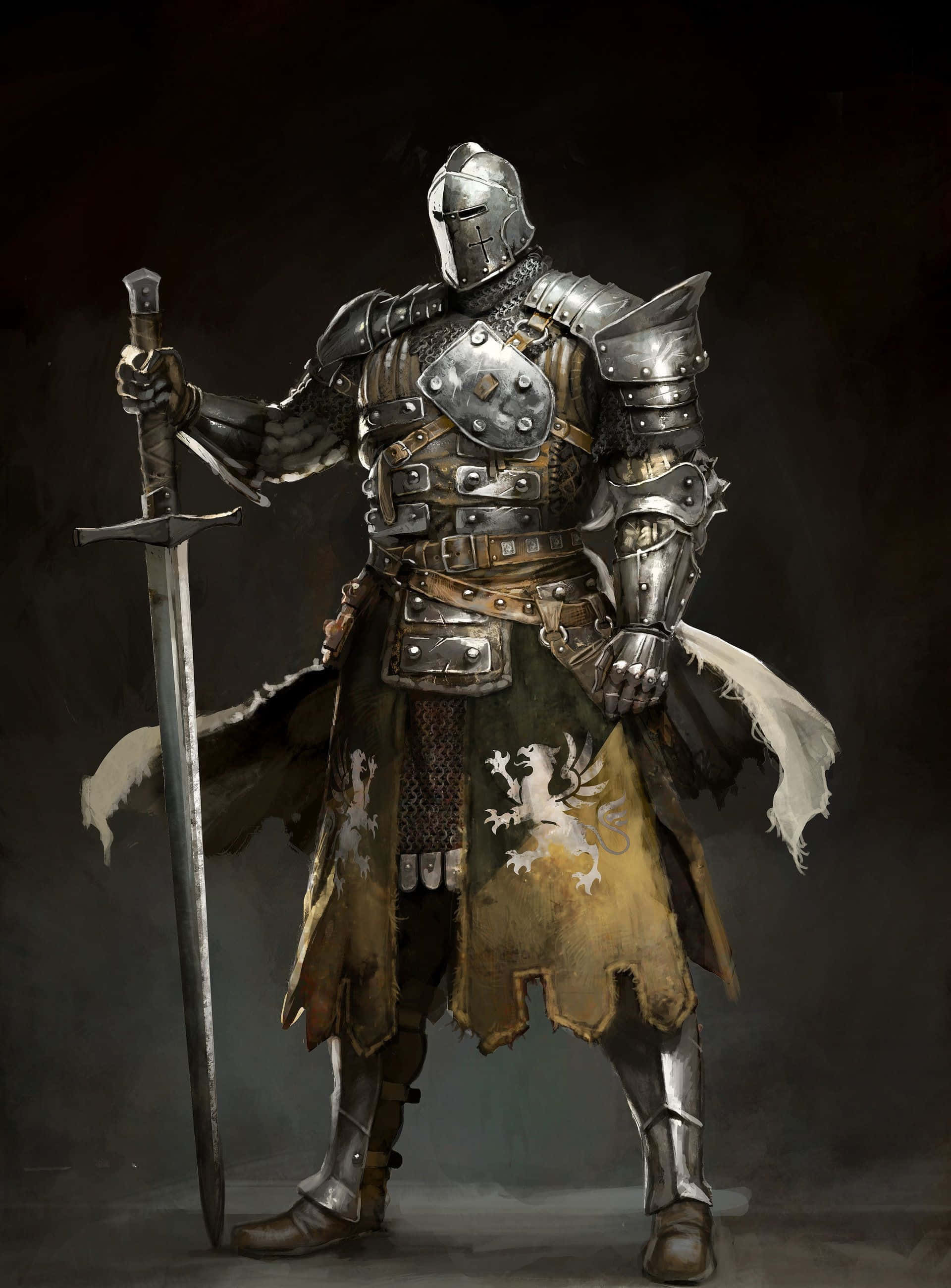 Crusader 桌布 壁紙 — 一名身穿精細銀色盔甲的騎士，手持長劍，站在陰暗的背景下，姿態威嚴。