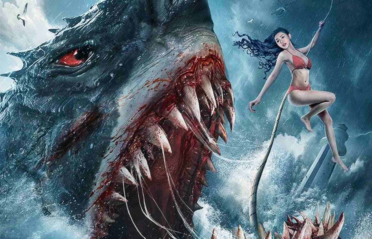 Scary Shark 桌布 壁紙 — 一名身穿紅色比基尼的女子在波濤洶湧的海浪上方盪著繩索，而一隻眼睛發出紅光的巨型鯊魚正向上猛撲。